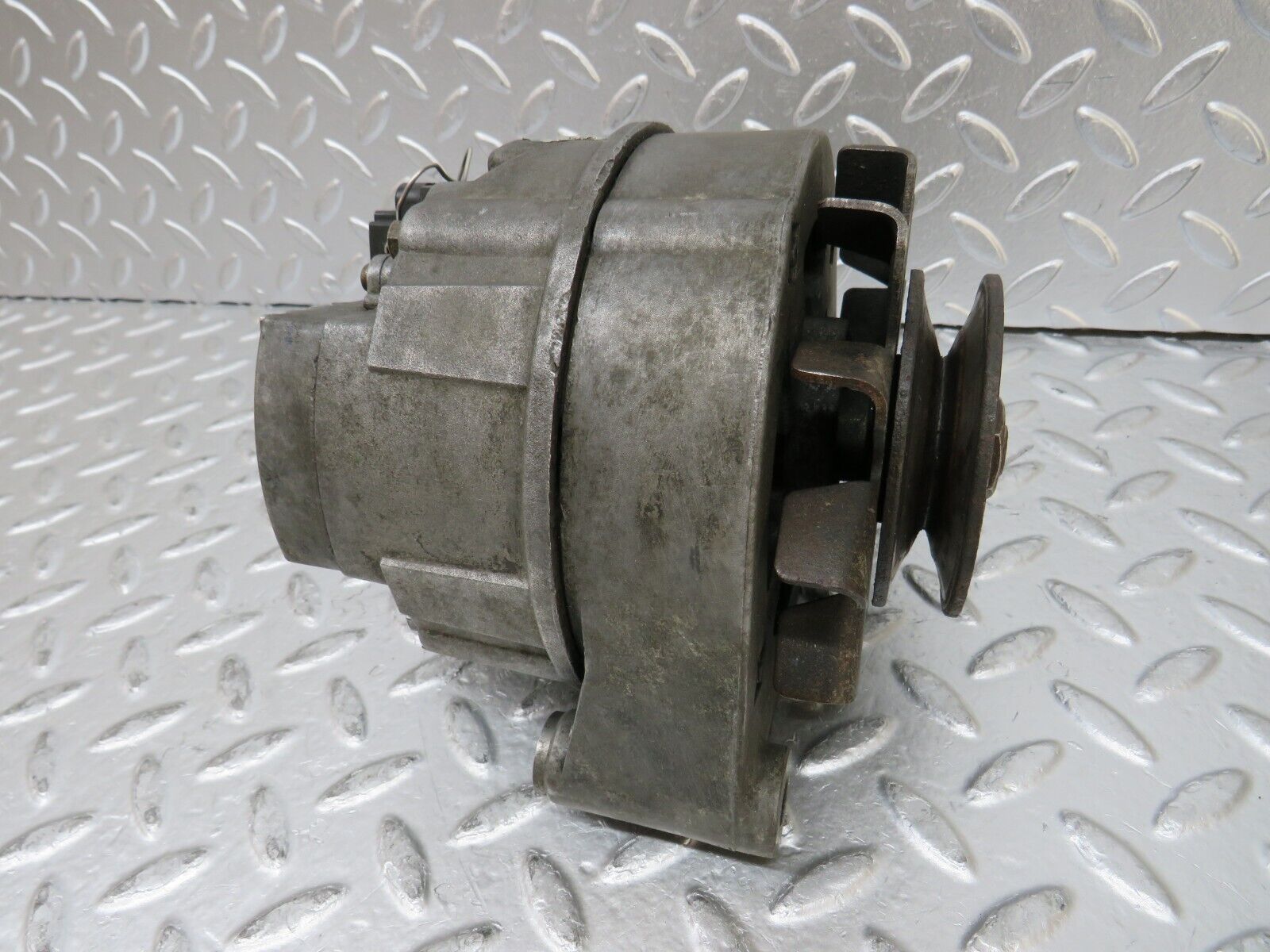 26952 Mercedes-Benz W123 240D Alternator Generator 0310024062