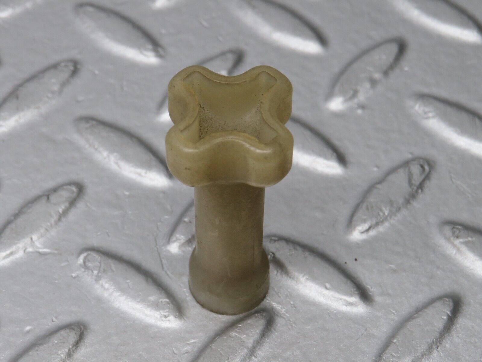 38947 Mercedes-Benz W201 190E 2.6L Windscreen Washer Reservoir Holder