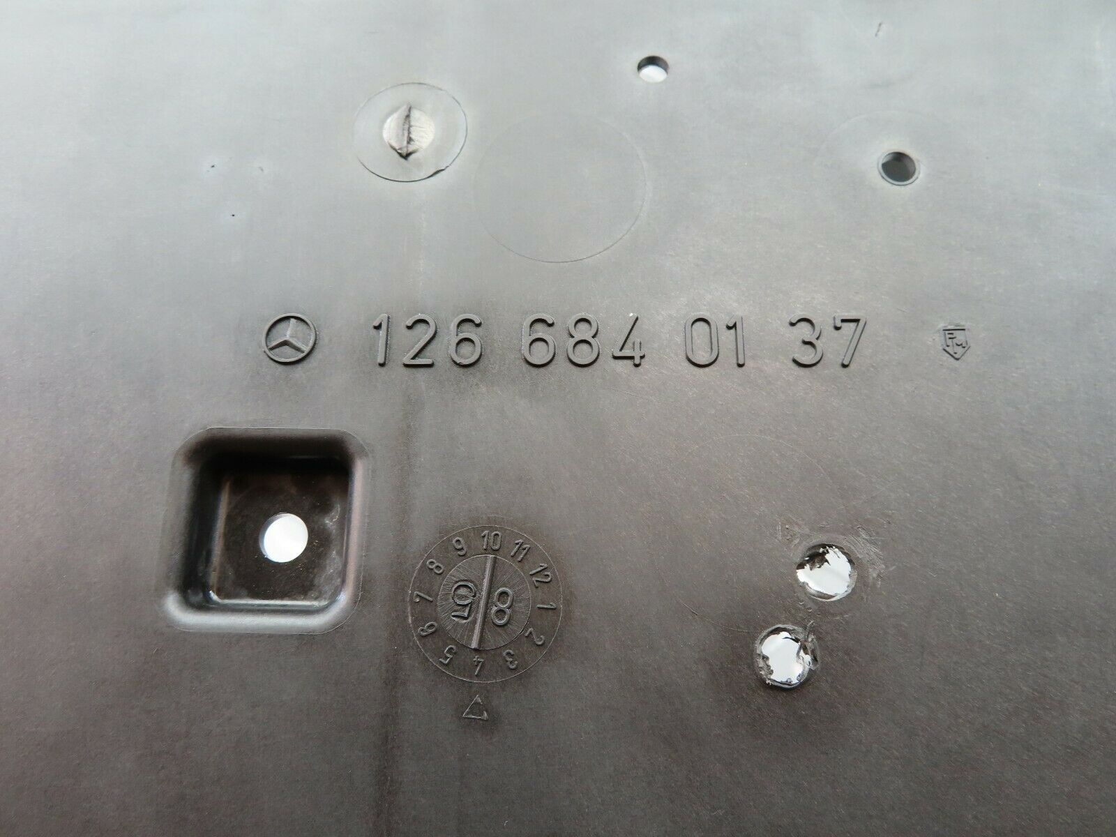 6141 Mercedes-Benz W126 380SE Front Floor Cover 1266840137