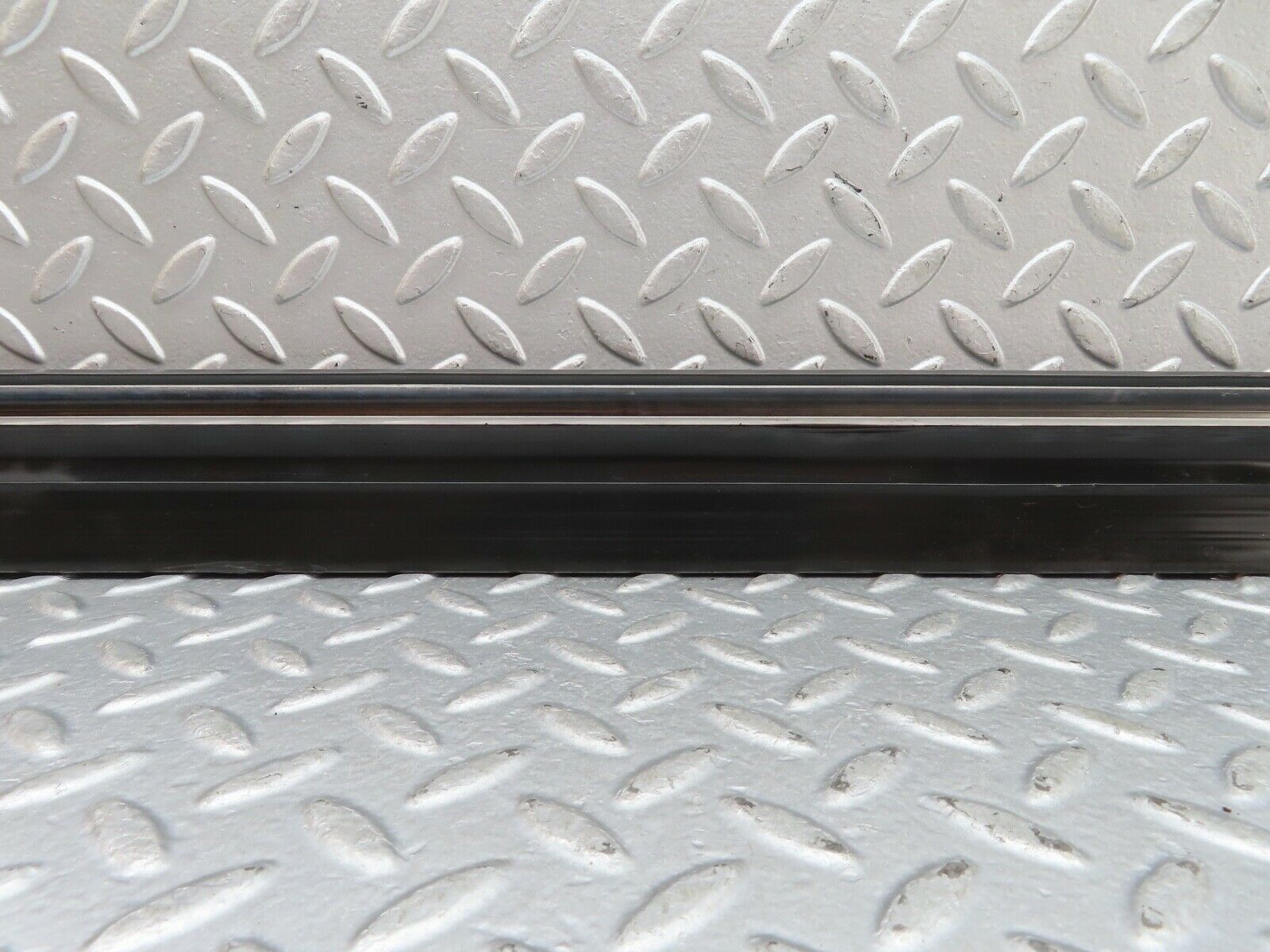 19228 Mercedes-Benz W123 300D Front Left Door Lower Moulding Trim