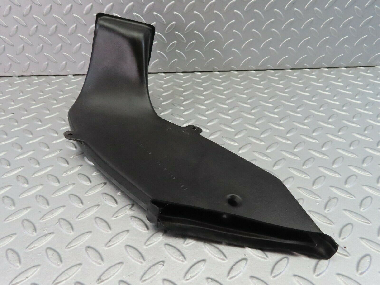 7436 Mercedes-Benz W116 450SE Ventilation Air Duct Right 1168310246