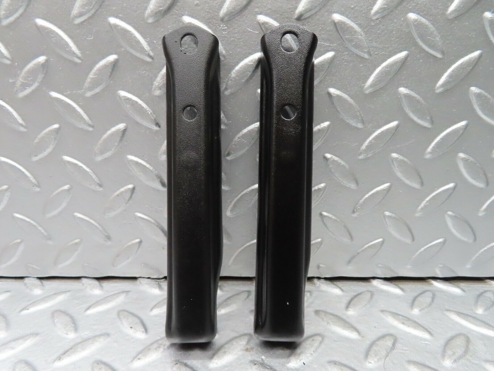 20027 Mercedes-Benz R129 300SL Coupe Air Intake Manifold Bracket