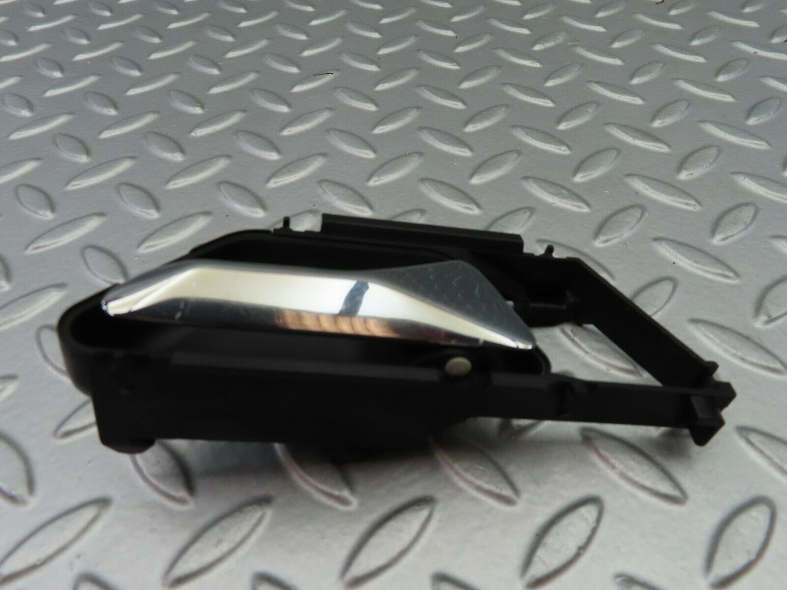 6446 Mercedes-Benz S124 E220 Wagon Interior Door Handle Right Side 1247600261