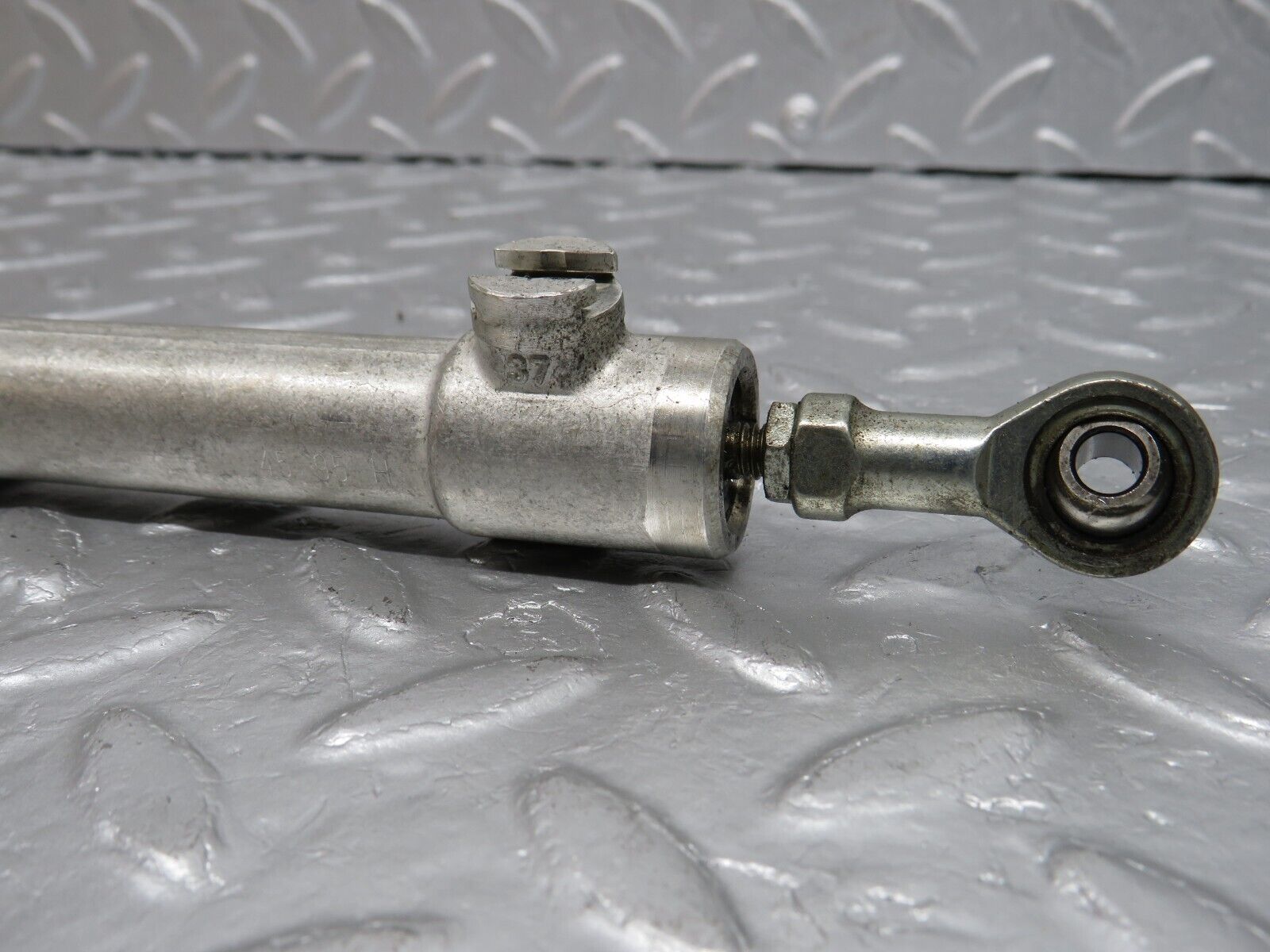 39796 Mercedes-Benz R129 320SL Coupe Roof Folding Hydraulic Cylinder 1298002072