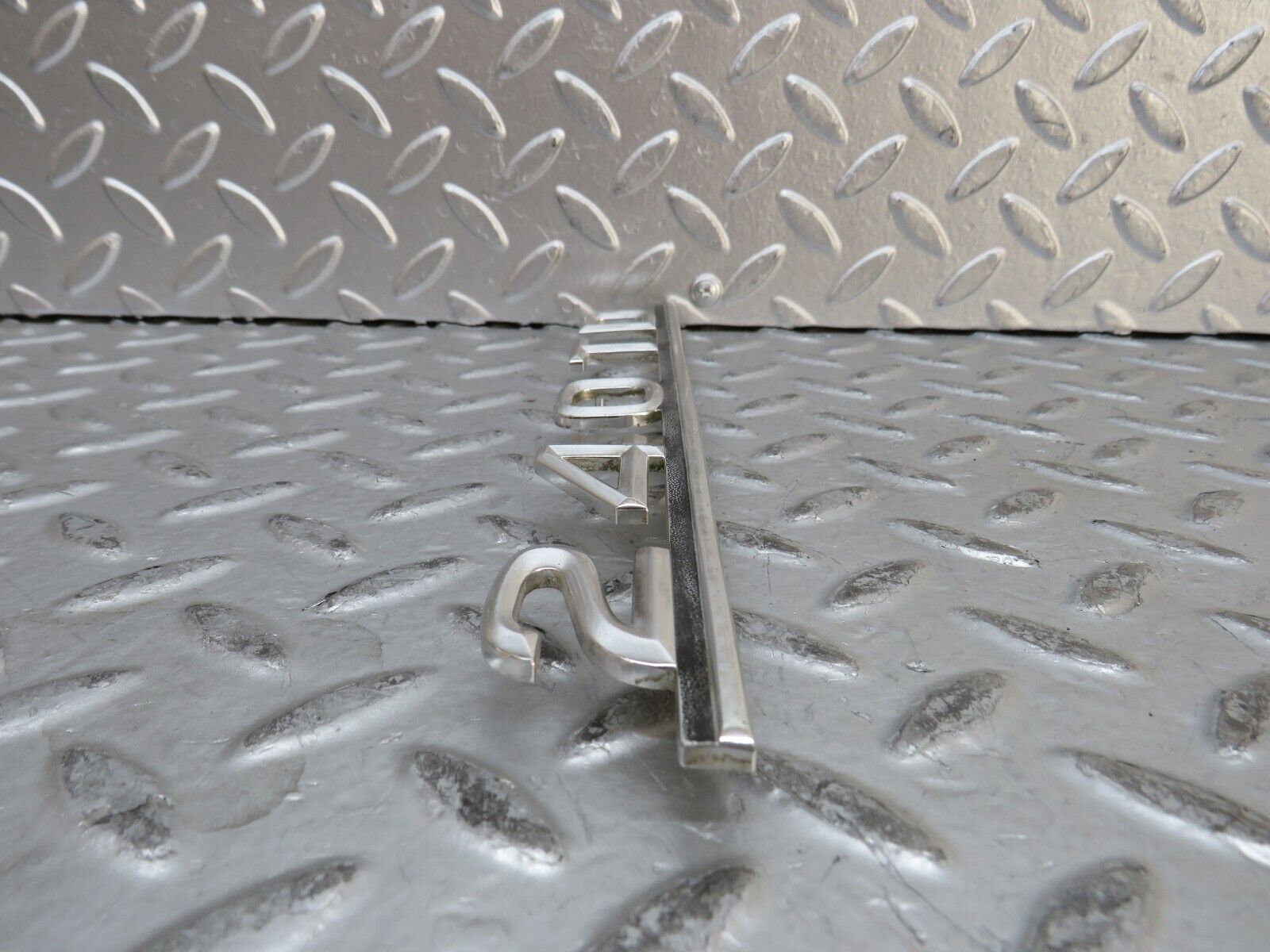 28336 Mercedes-Benz S123 240TD Wagon Trunk Badge Emblem 1238171515