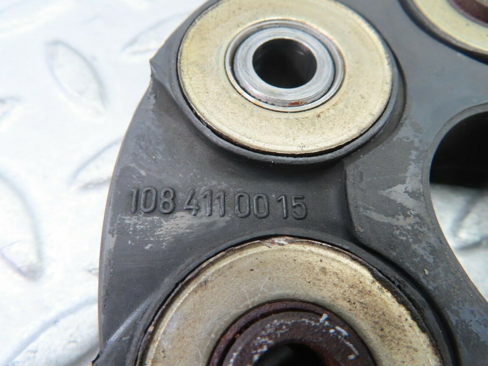 8569 Mercedes-Benz W108 Propshaft Joint 1084110015