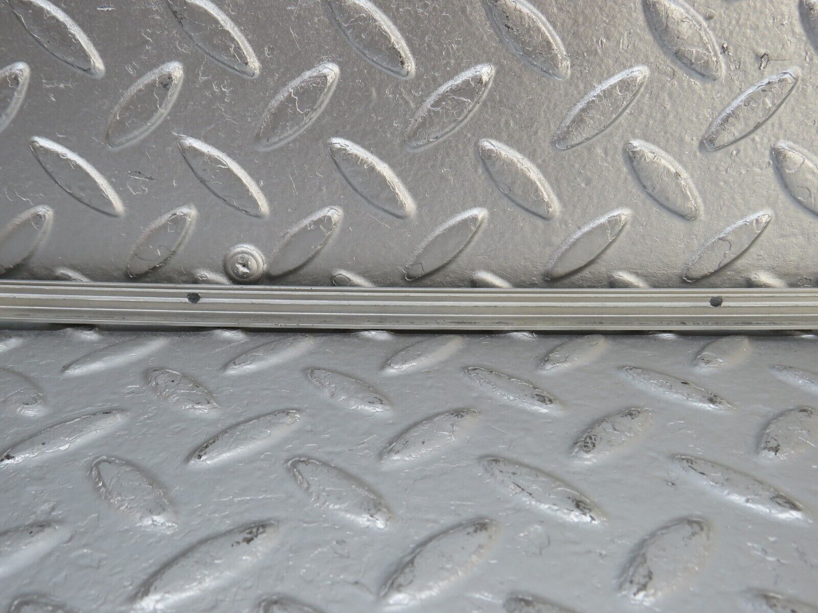 33805 Mercedes-Benz W201 190E 2.0L Sunroof Chrome Trim