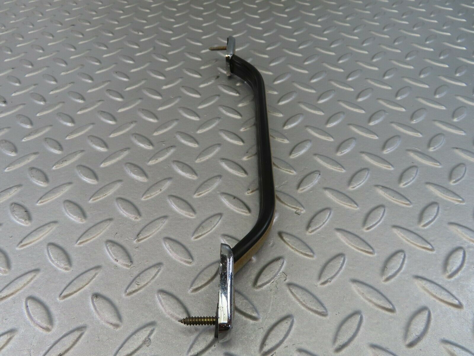 7401 Mercedes-Benz W116 450SE Interior Roof Grab Handle Front