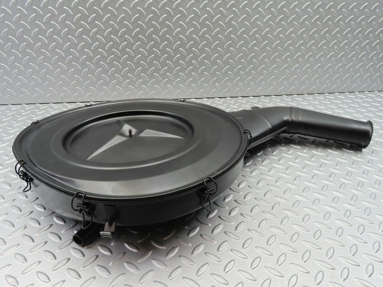 7058 Mercedes-Benz C107 350SLC Coupe Air Filter Housing Box 0070942702