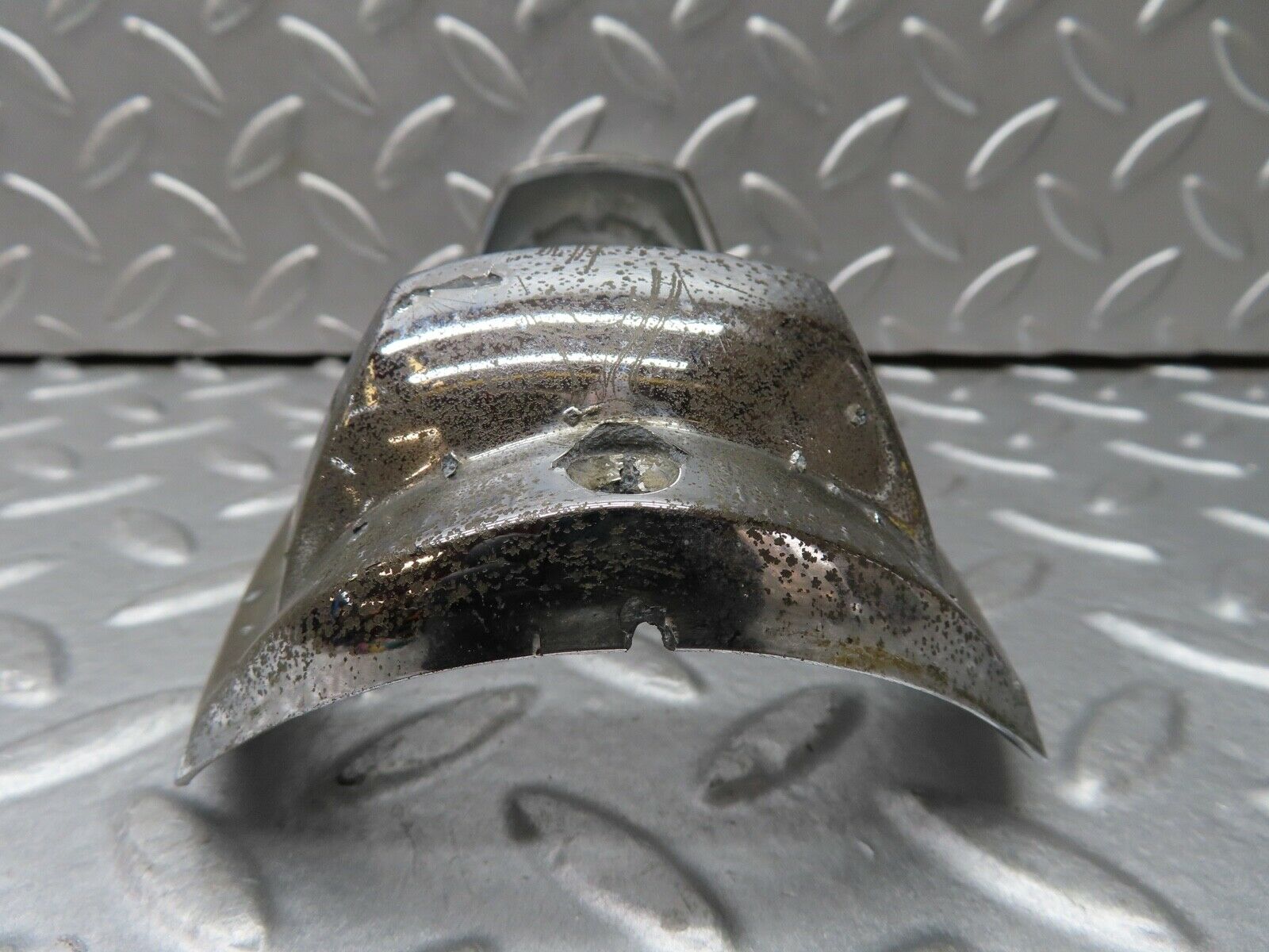 18665 Mercedes-Benz W120 W121 Ponton Tail Light Chrome Frame