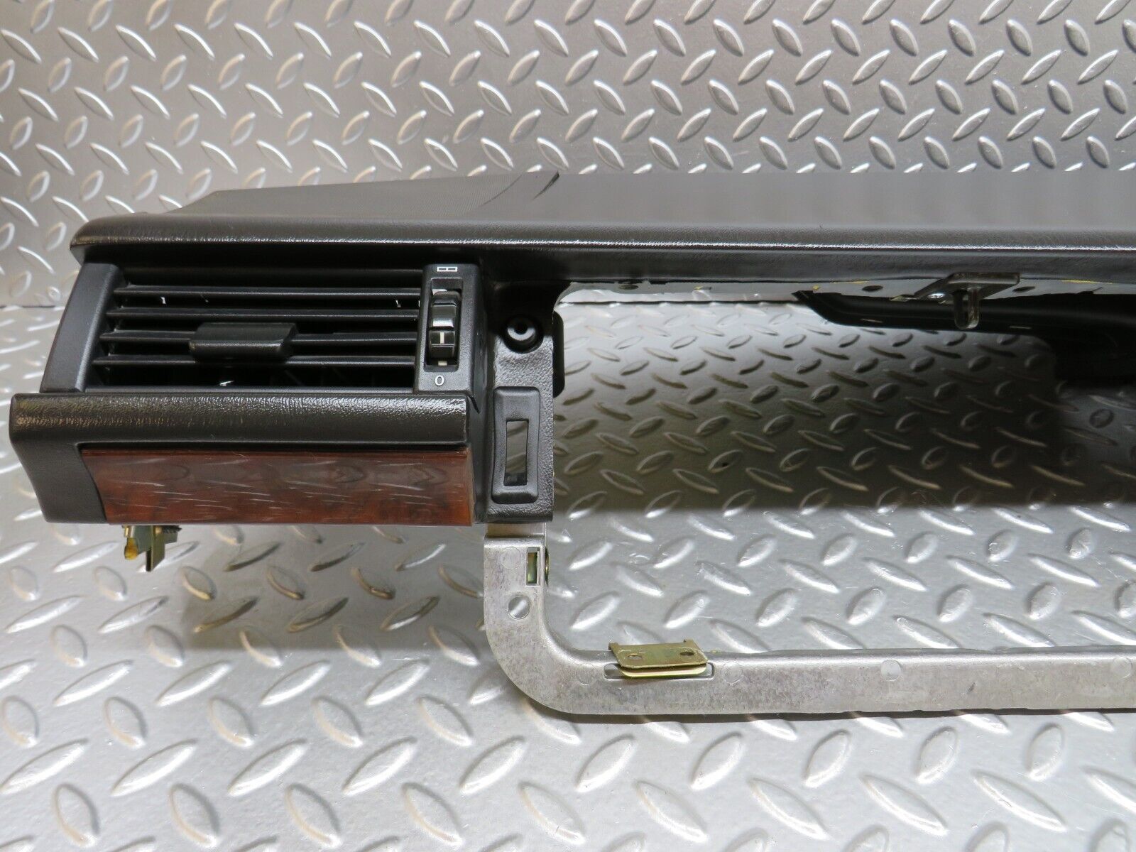 26620 Mercedes-Benz C124 220CE Coupe Dashboard Black