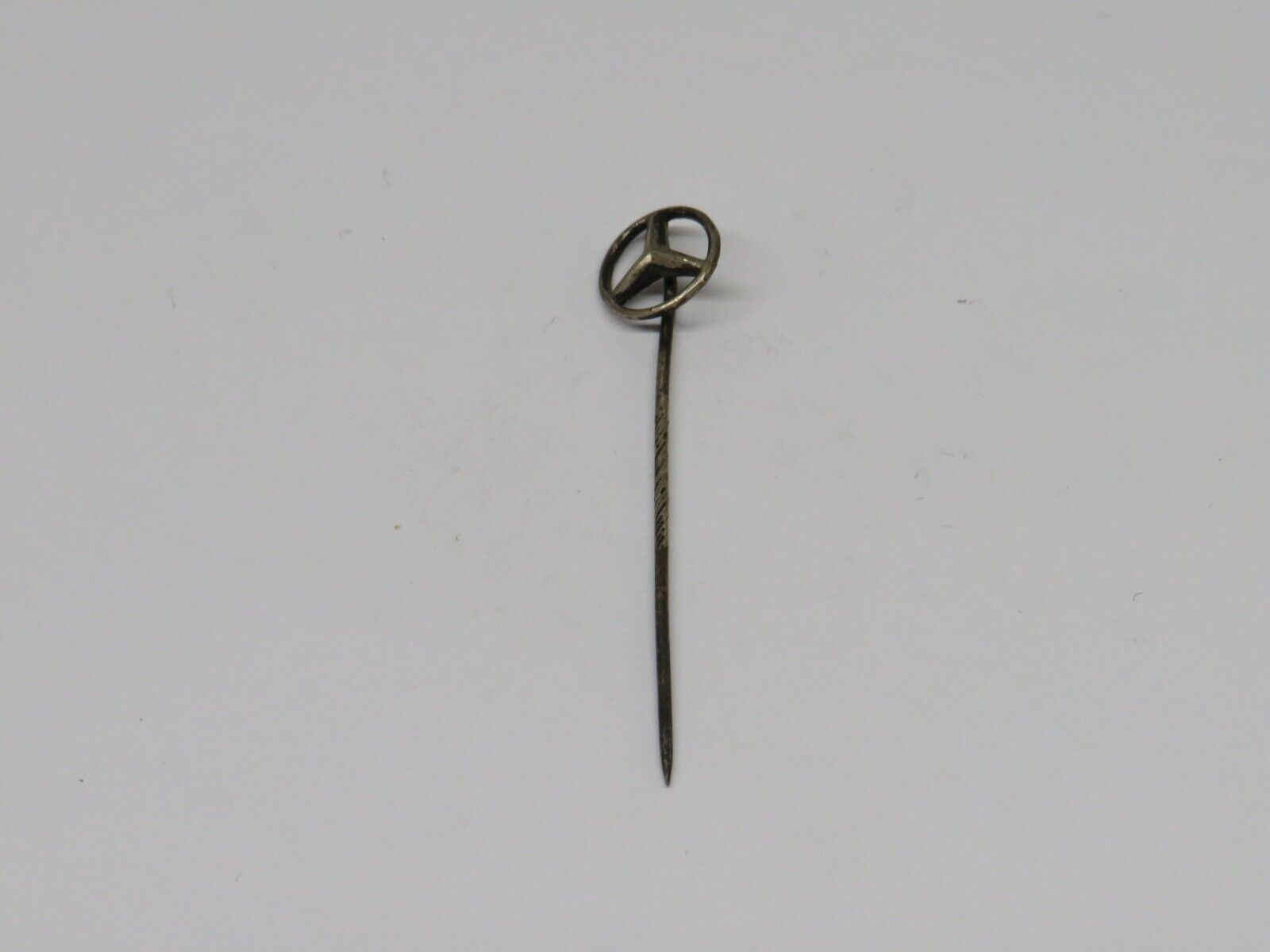 37511 Mercedes-Benz Vintage Lapel Pin Badge
