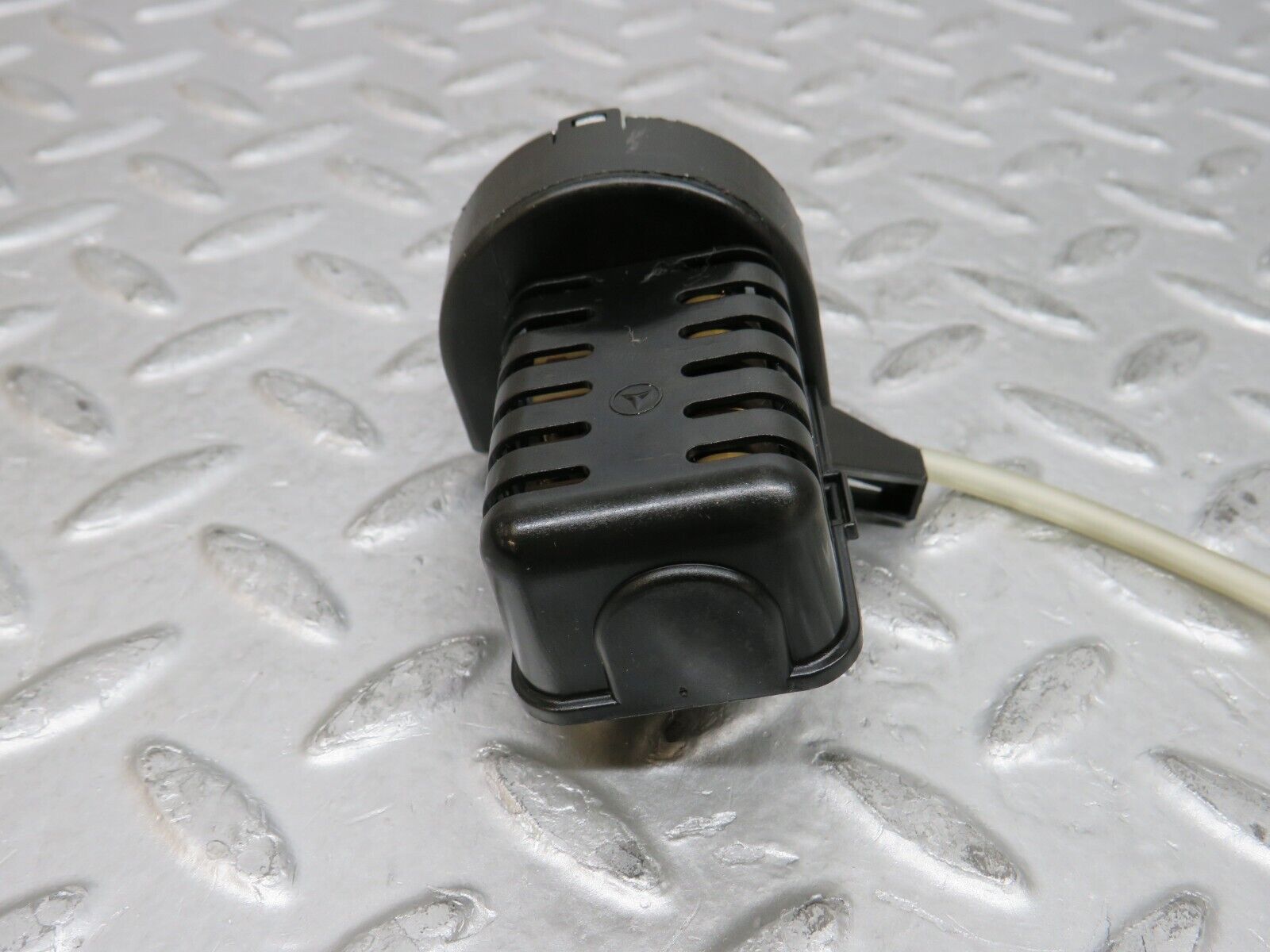 29373 Mercedes-Benz W124 230E Heater Blower Switch 1248202210