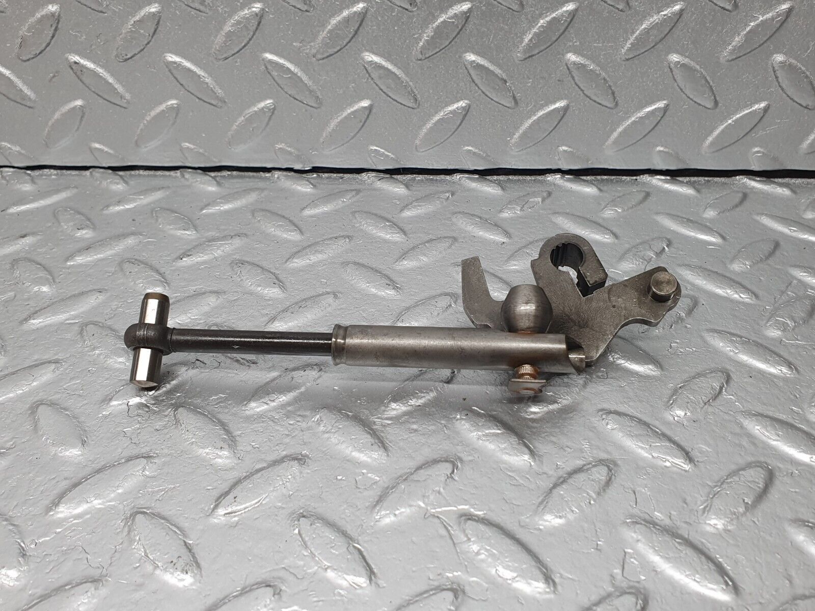 41304 Mercedes-Benz W123 300D Automatic Gearbox Parking Gear Linkage 722.118