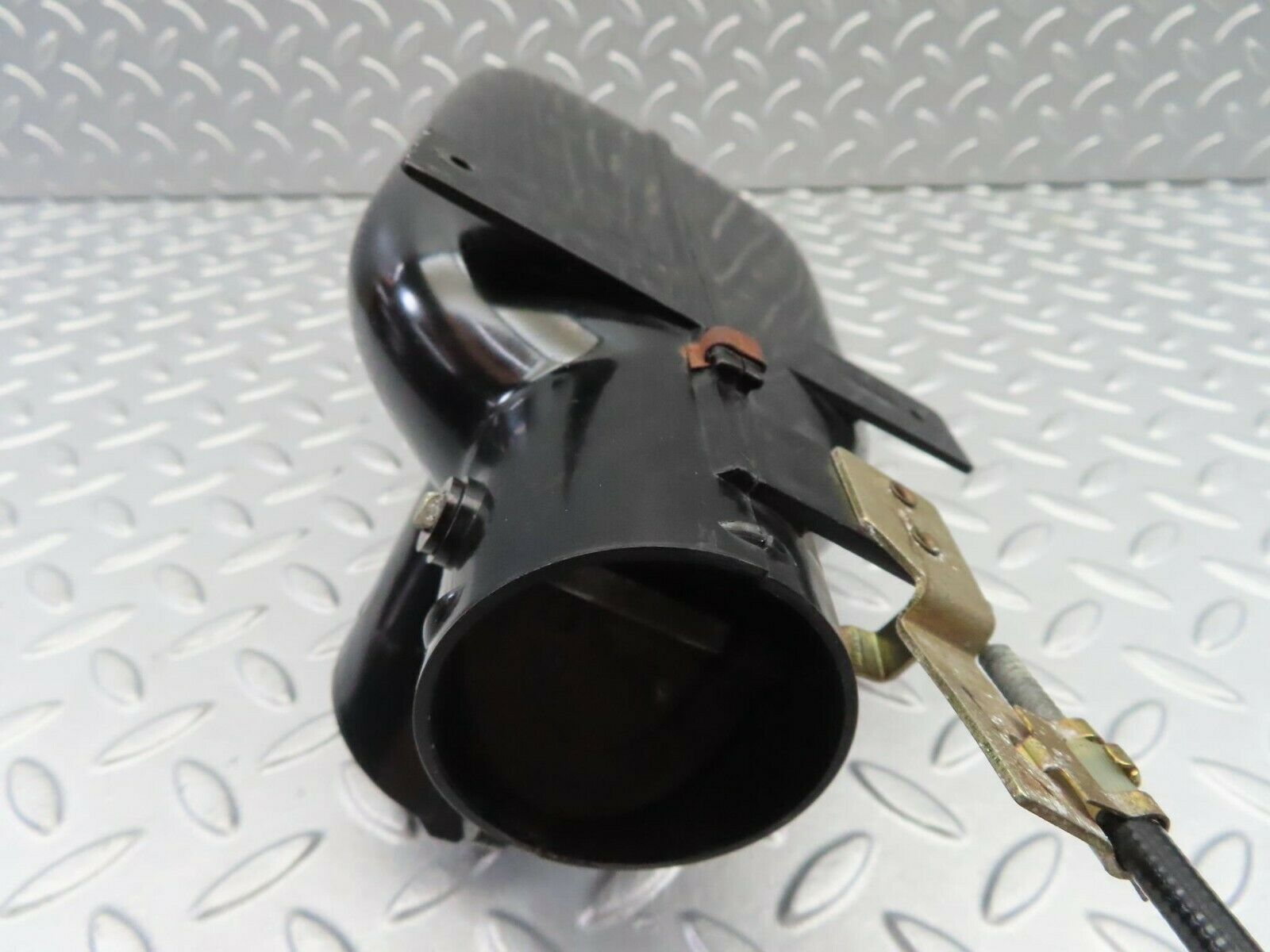 6947 Mercedes-Benz C107 350SLC Coupe Heater Air Duct Left