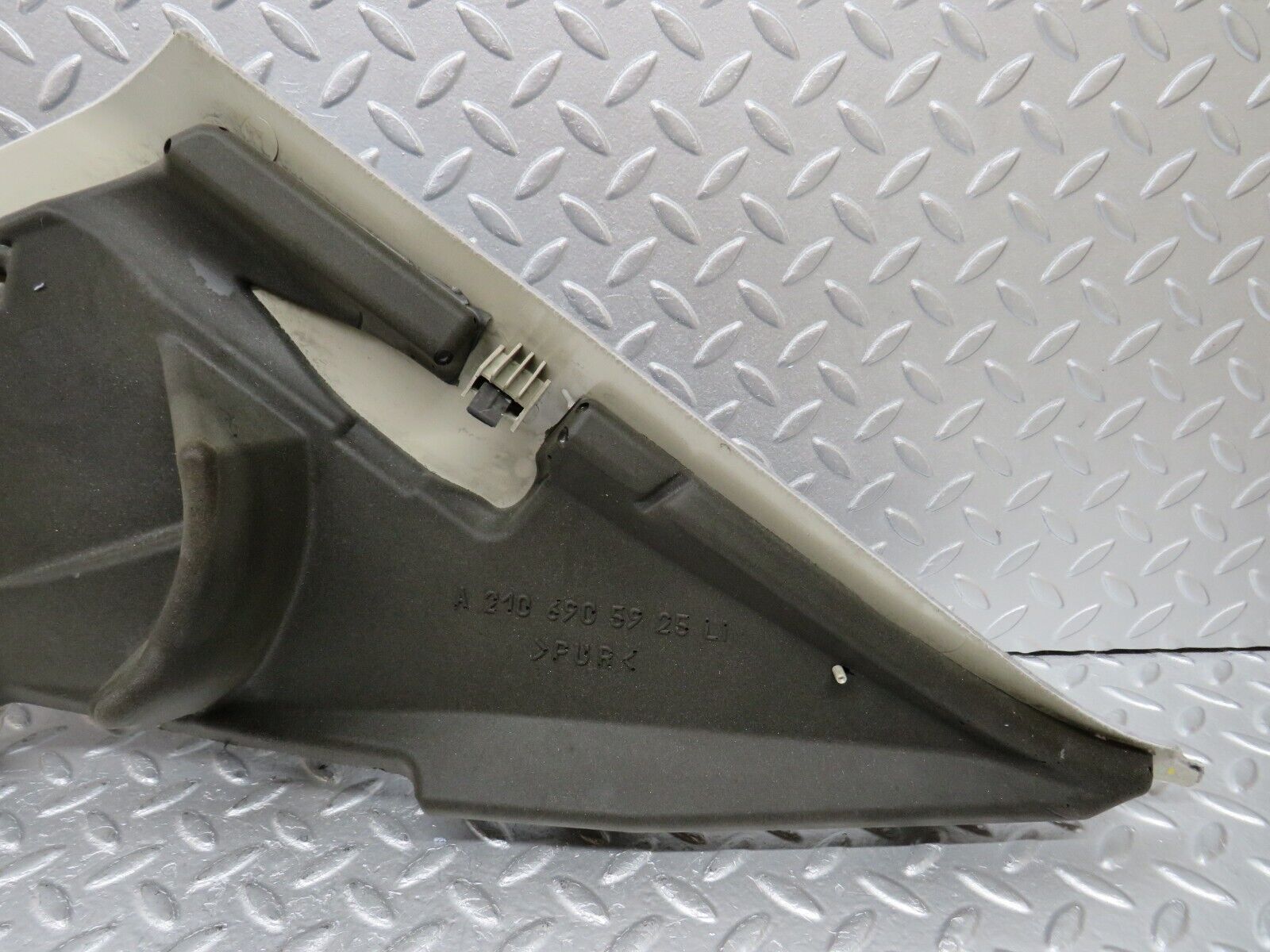 34797 Mercedes-Benz W210 320E C Pillar Cover Panel Left Side Grey 2106907140