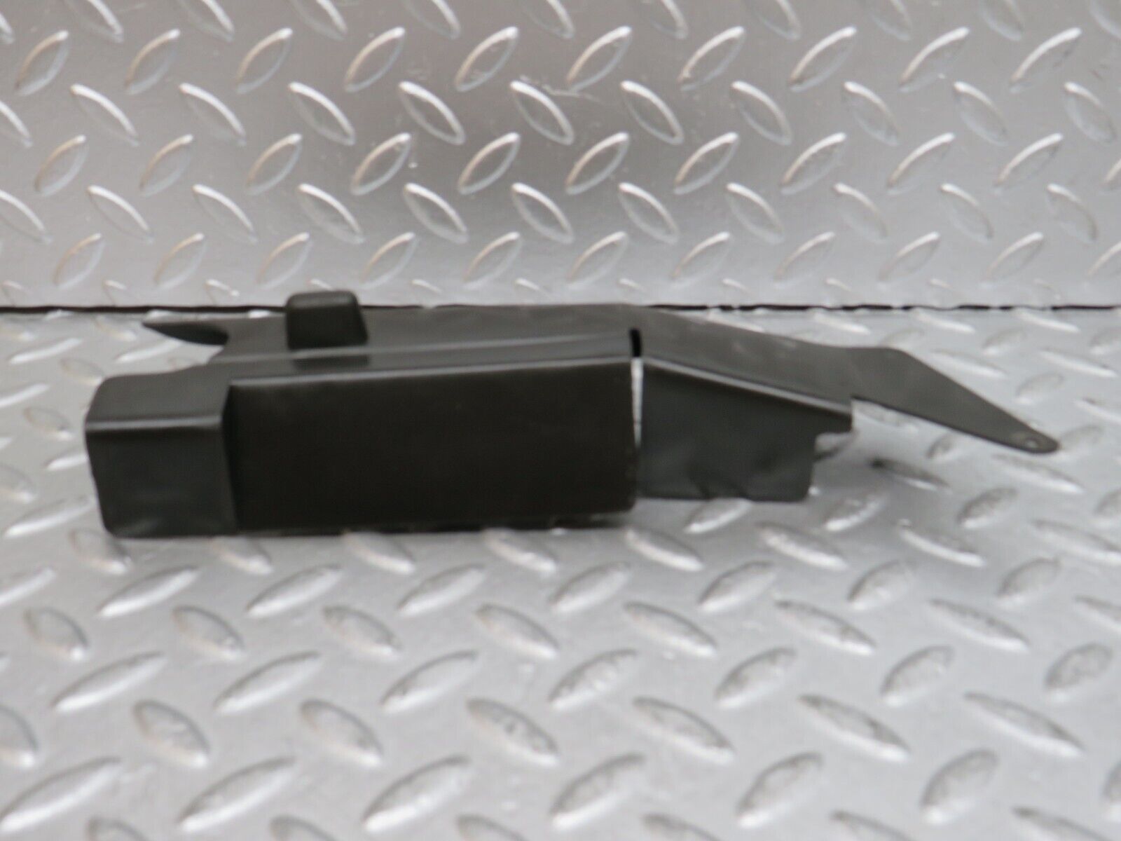 29482 Mercedes-Benz W124 230E Trunk Lock Vacuum Actuator Cover 1248050341