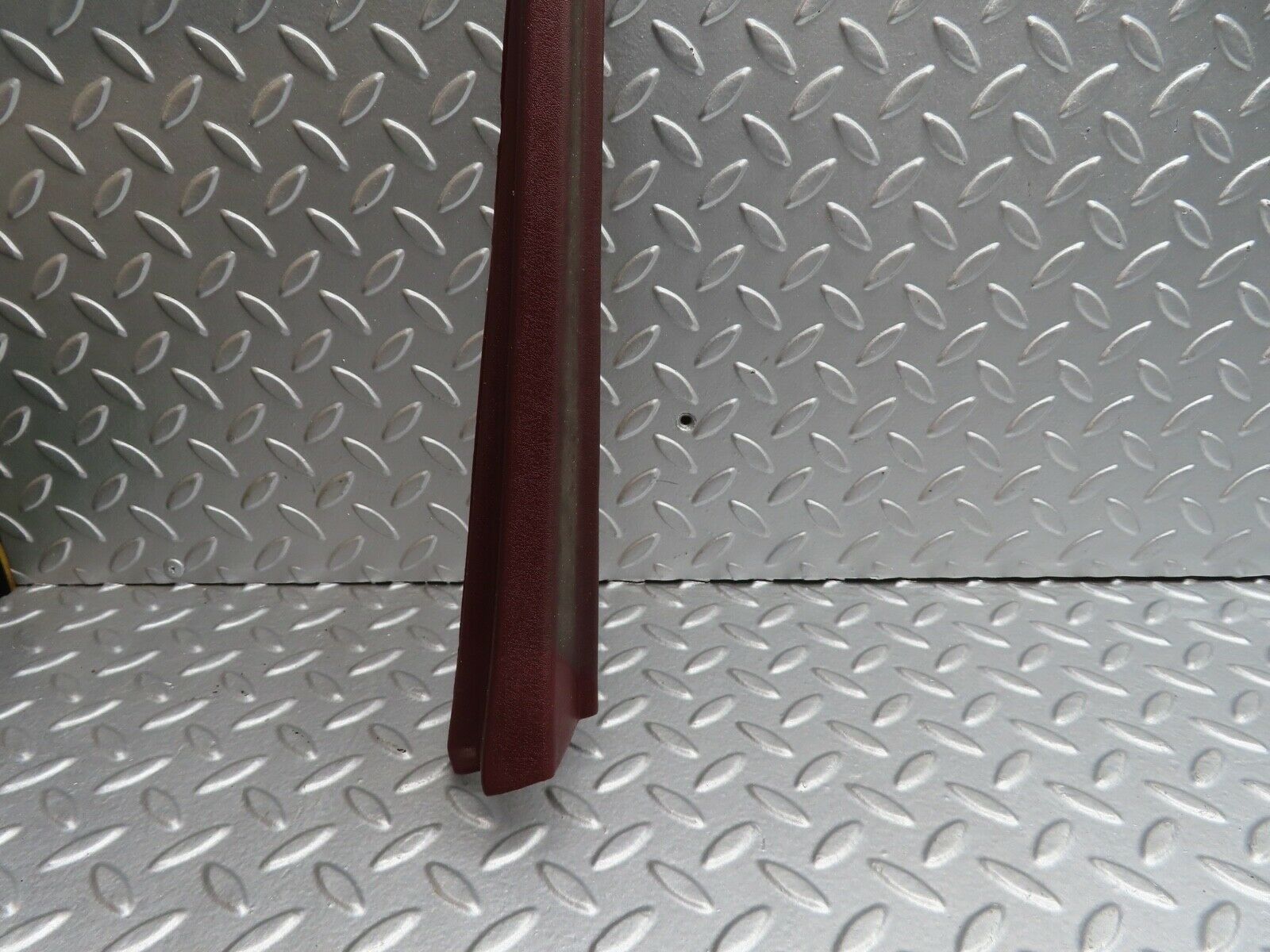 21427 Mercedes-Benz W126 300SE Rear Right Door Window Frame Cover 1267350671