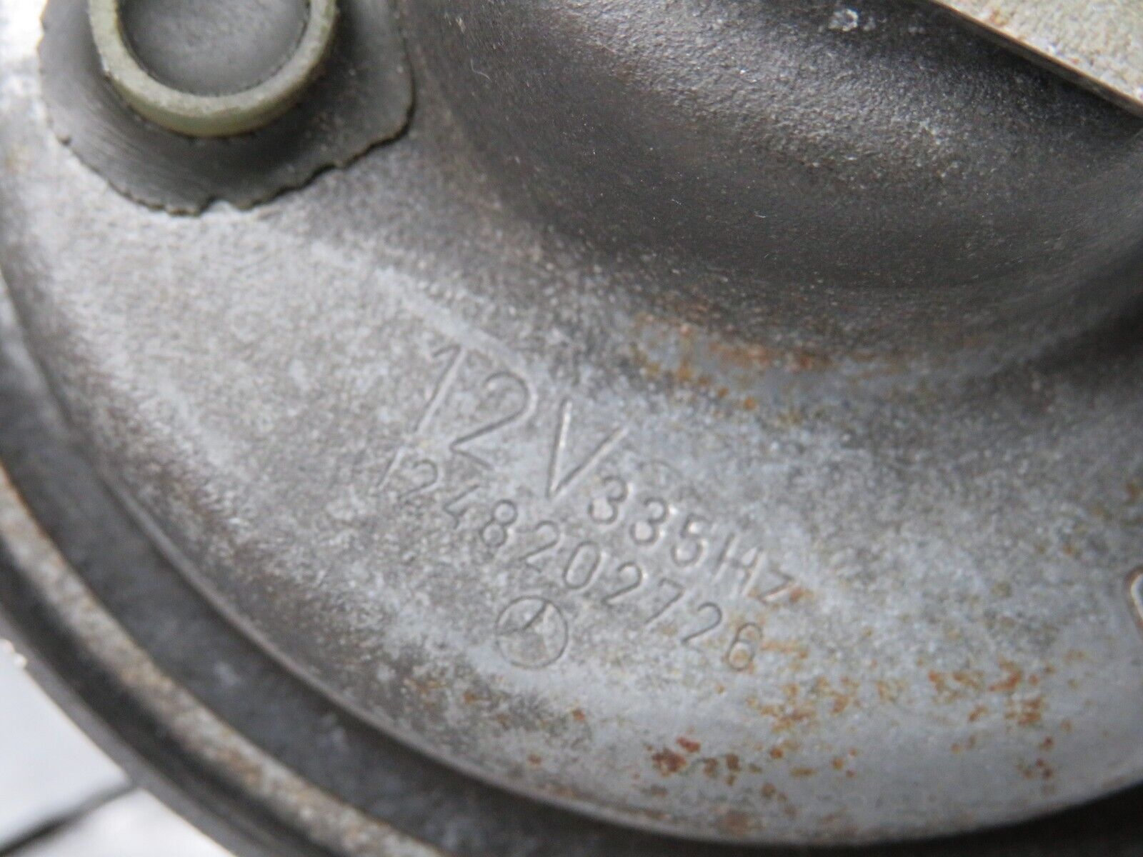 38054 Mercedes-Benz A124 320E Cabriolet Horn 1248202726