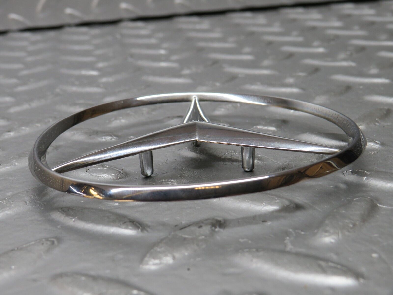 33628 Mercedes-Benz W201 190E 2.0L Chrome Rear Emblem 2017580058