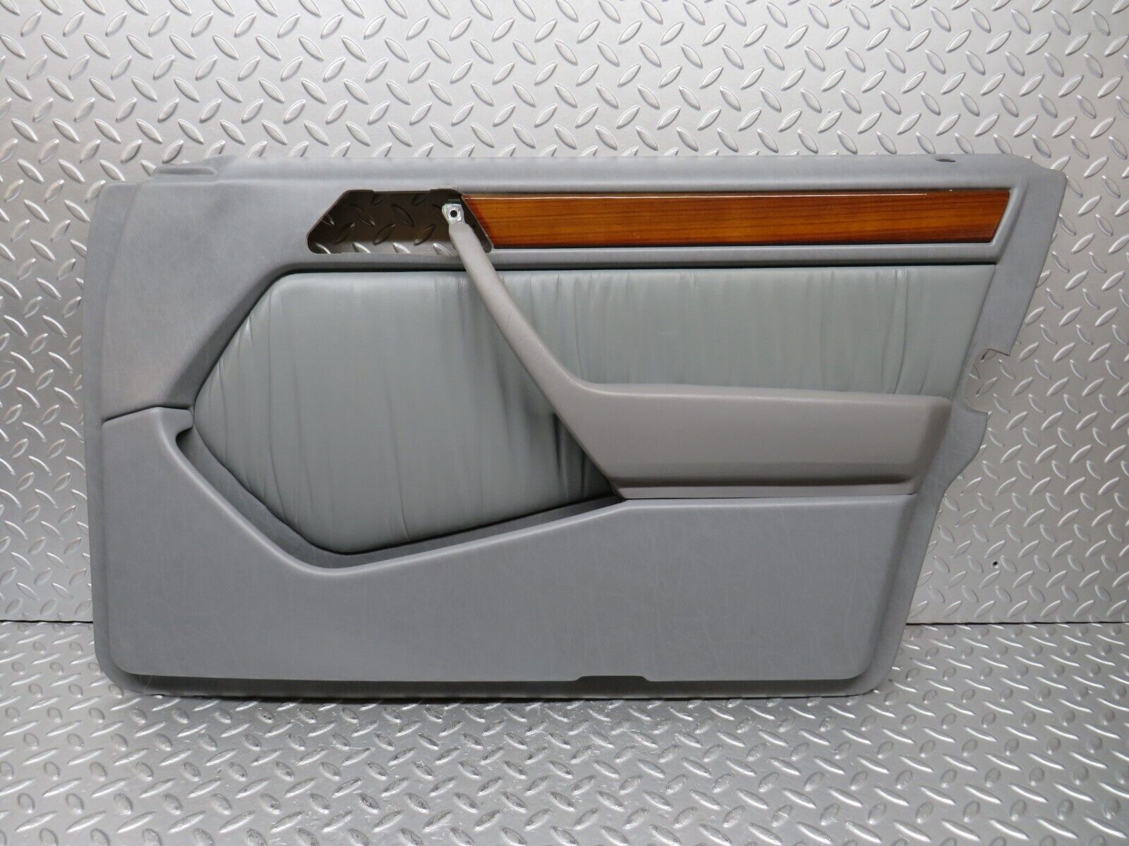 31178 Mercedes-Benz S124 220TE Wagon Front Right Door Card Grey