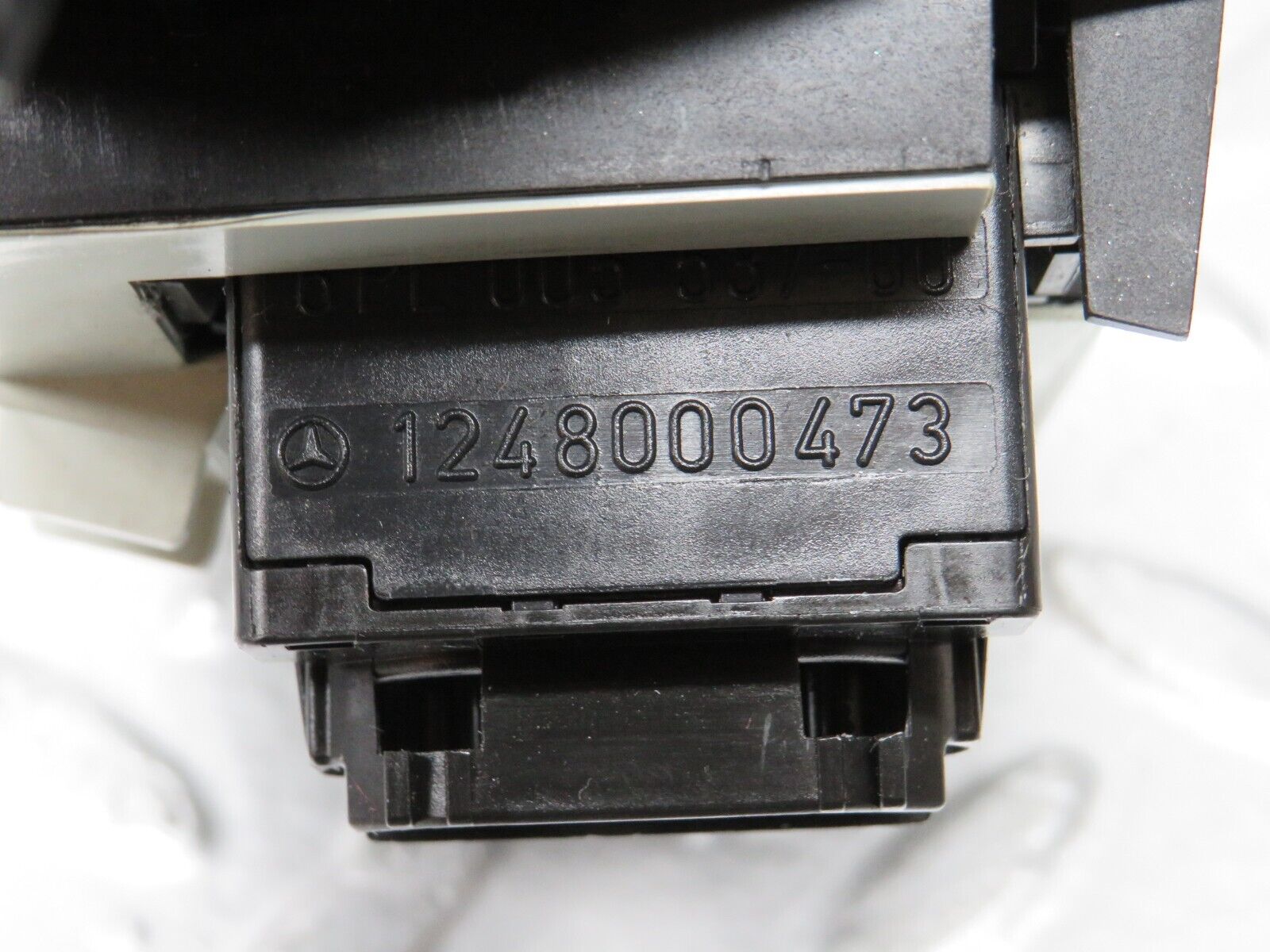 31245 Mercedes-Benz S124 220TE Wagon Headlight Switch Surround 1248000473