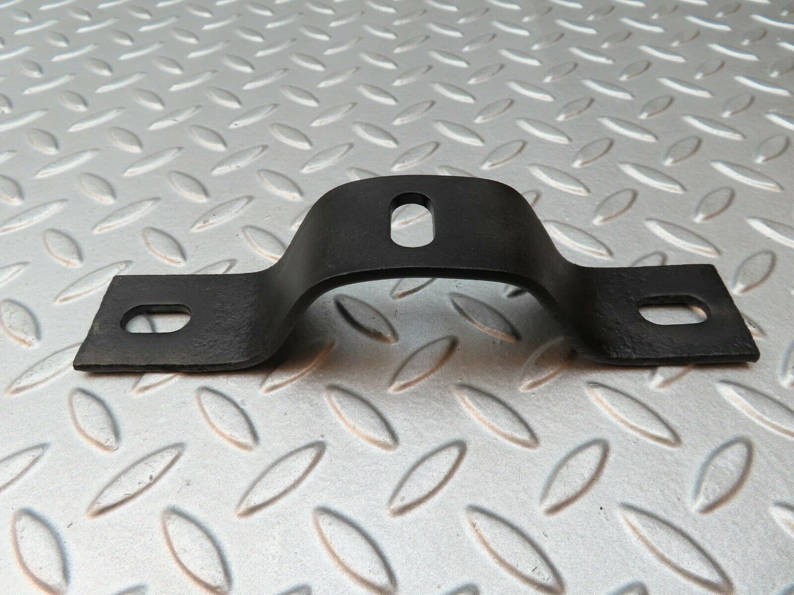 4695 Mercedes-Benz W114 280CE Coupe Front Left Bumper Bracket