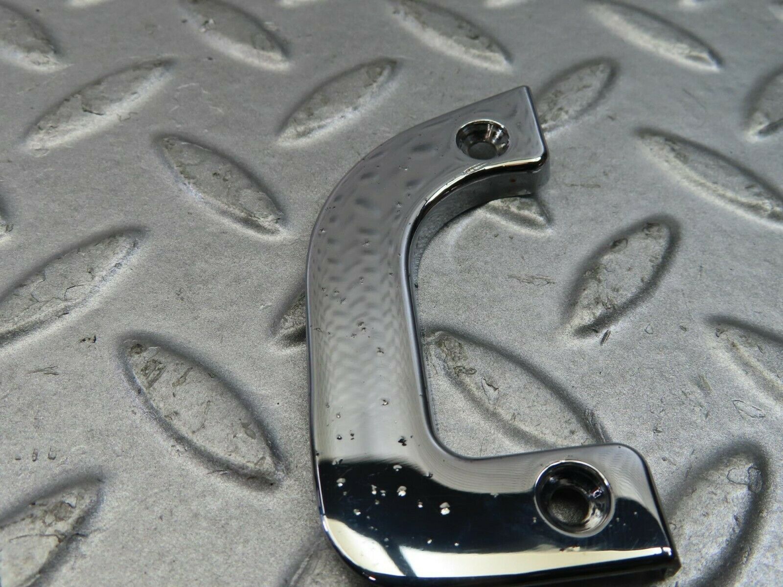 9060 Mercedes-Benz W115 Right Interior Chrome Door Latch Trim