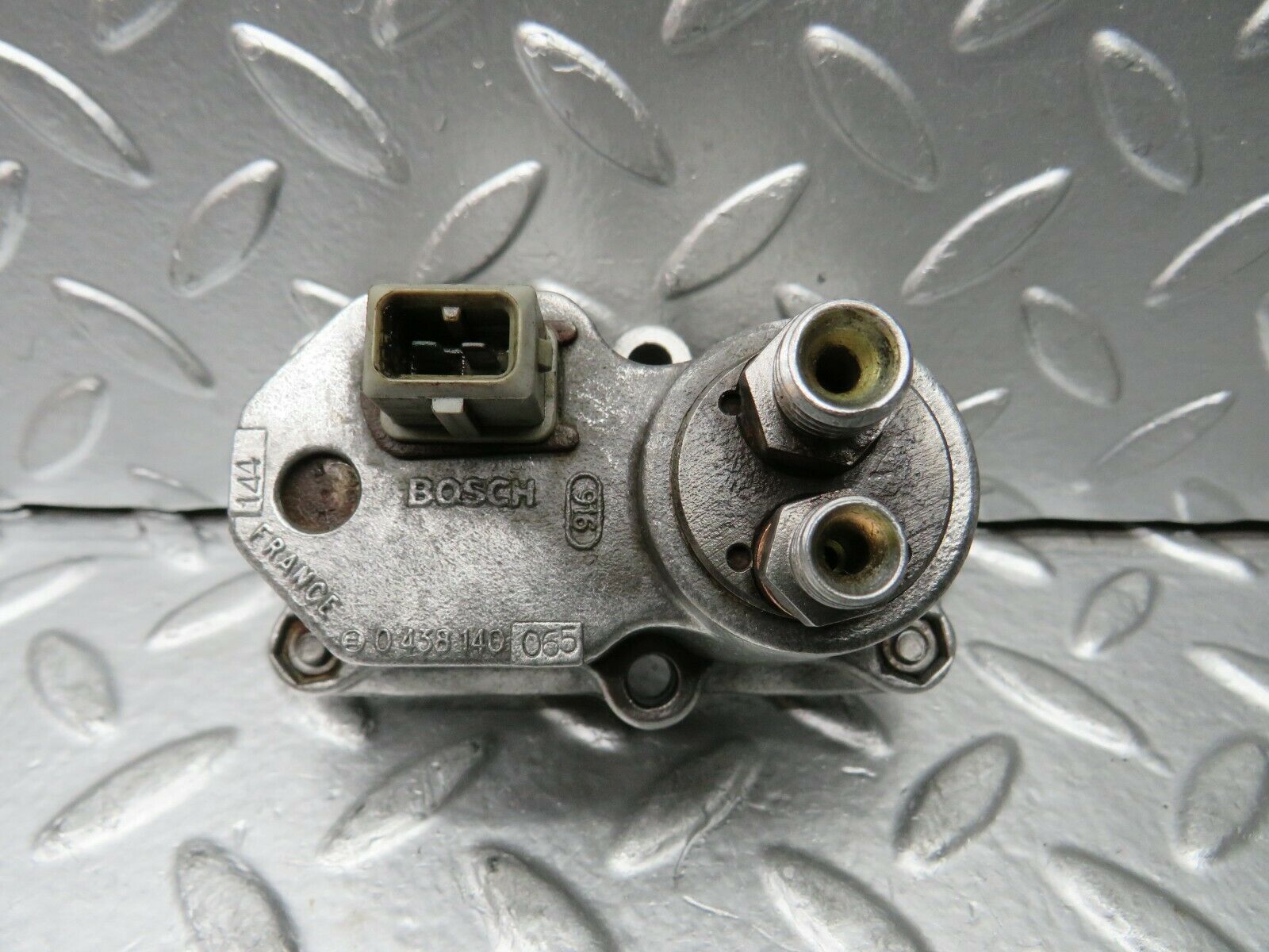 23090 Mercedes-Benz C123 230CE Coupe Warm Up Regulator Bosch 0438140065