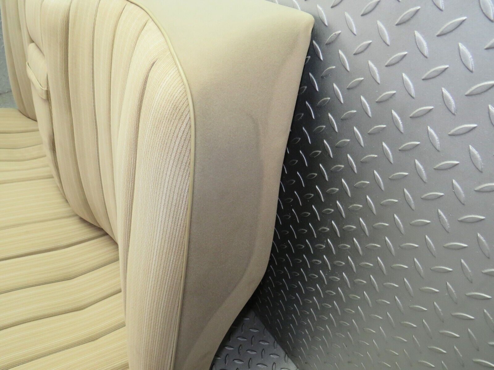 34234 Mercedes-Benz W124 260E Rear Seat Beige 1249200016 1249200050