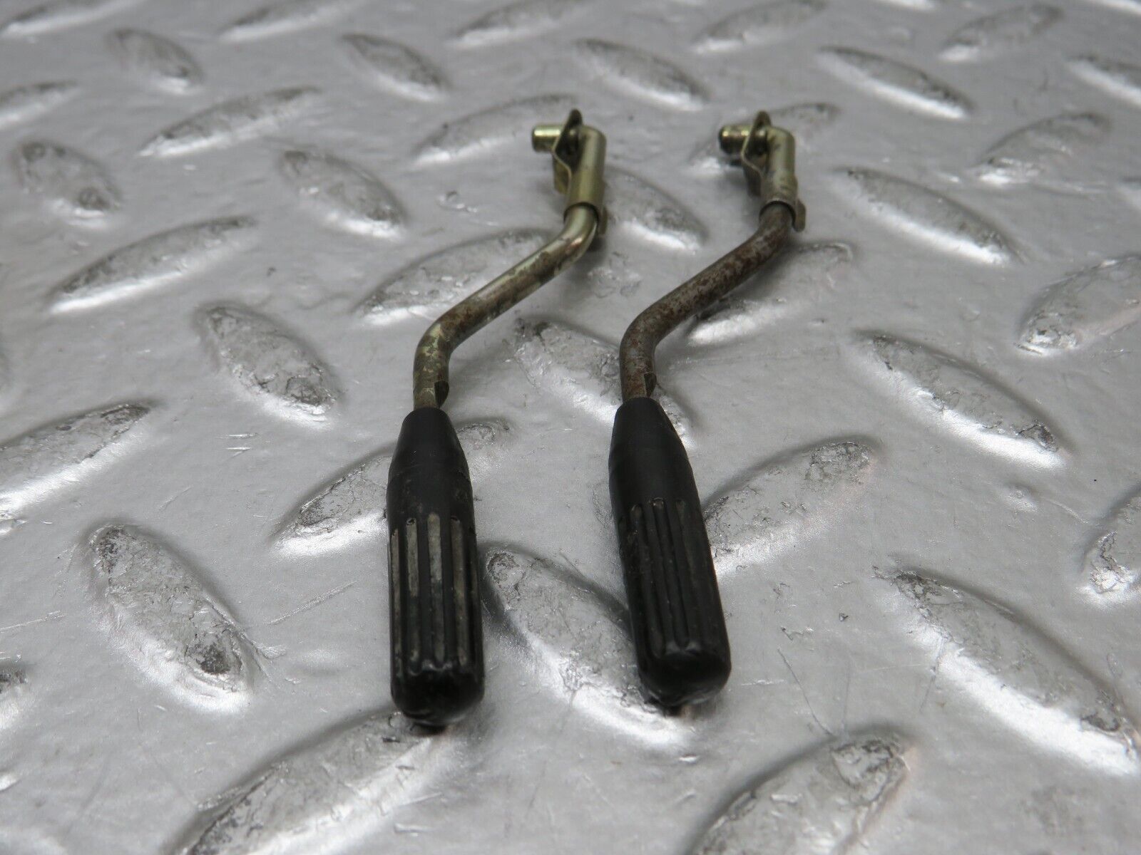 26978 Mercedes-Benz W123 240D Front Door Lock Knob Pair