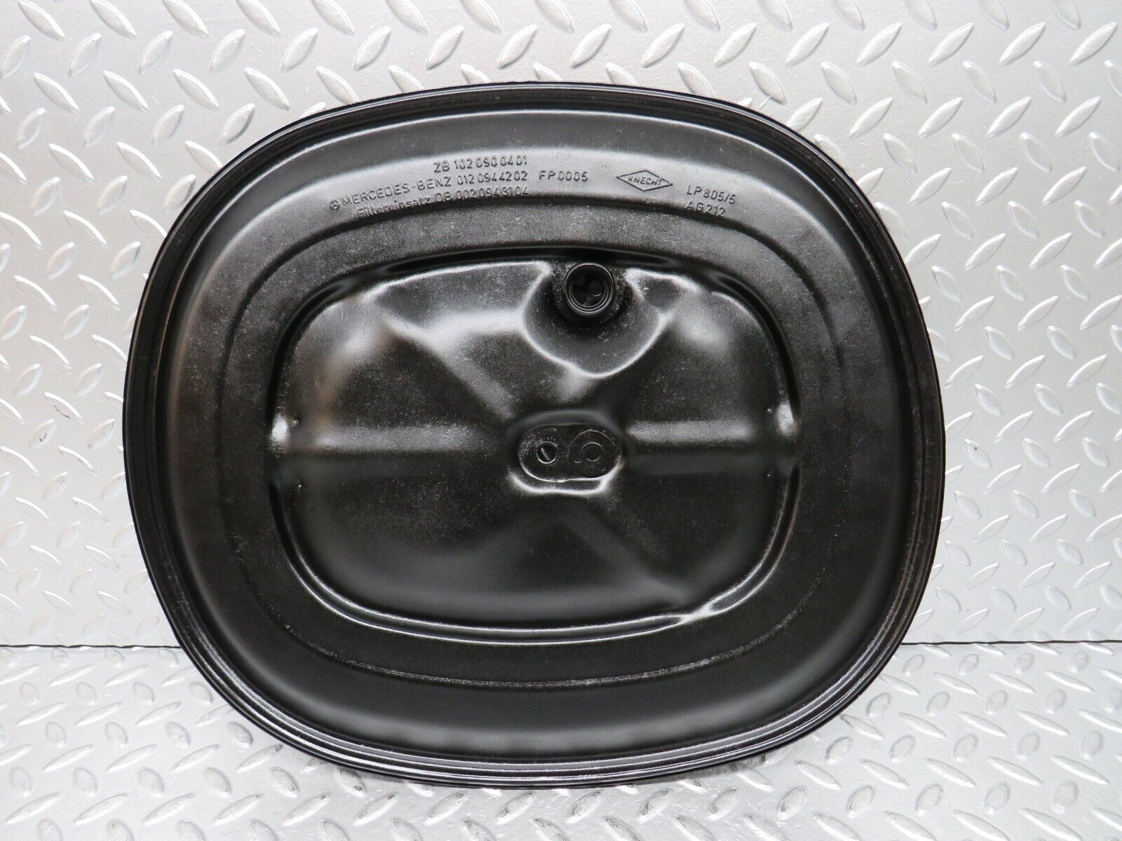 29624 Mercedes-Benz W123 230E Air Filter Box Housing Lid 0120944202