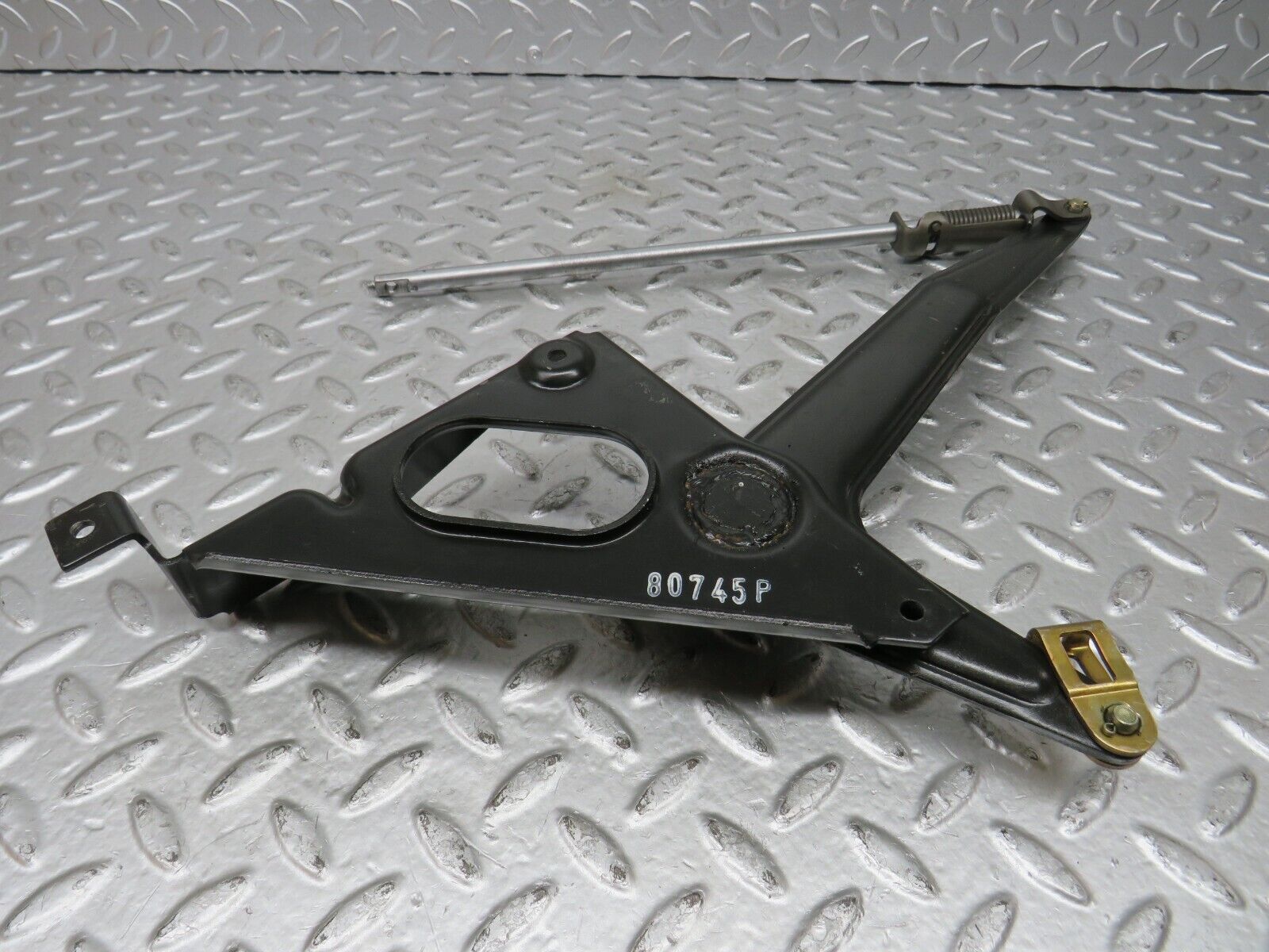 27455 Mercedes-Benz W123 280E Handbrake Regulator