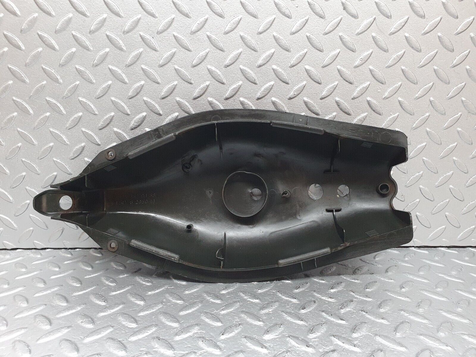 41584 Mercedes-Benz W124 200E Rear Control Arm Cover 1243520088