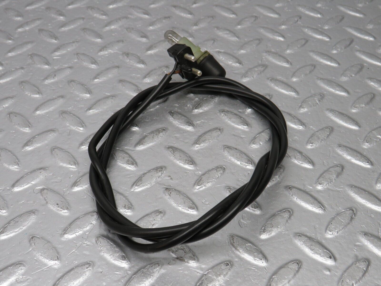 38884 Mercedes-Benz W201 190E 2.6L Front Wing Indicator Cable Wire 1249971881
