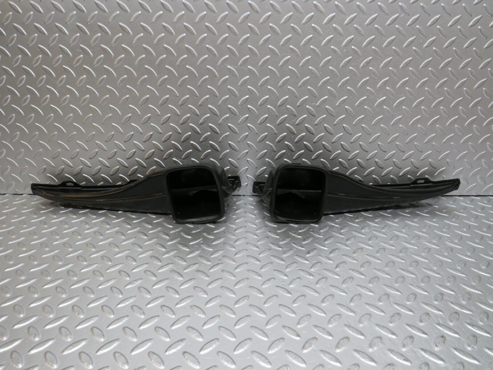 31016 Mercedes-Benz W123 230E Air Duct Vent Pair 1238300119 1238300219