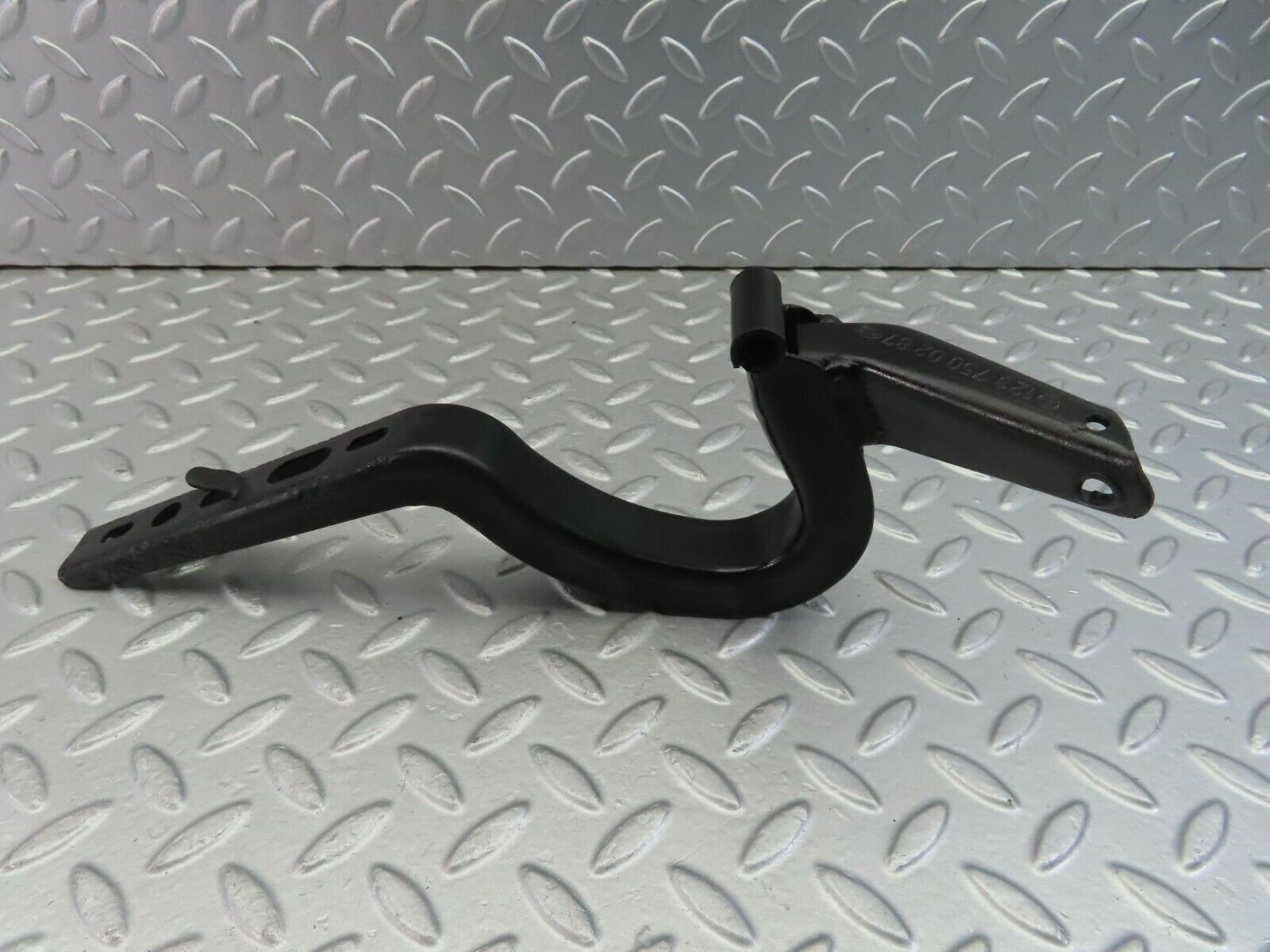 10022 Mercedes-Benz C123 230CE Coupe Trunk Lid Hinge Right Side 1237500287