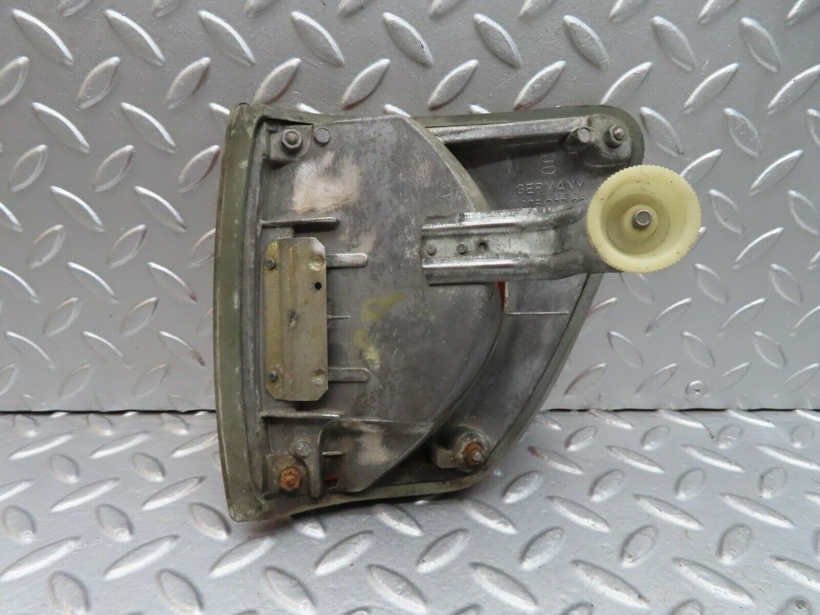 14413 Mercedes-Benz W116 350SE Front Indicator Light Right Side 1305233002