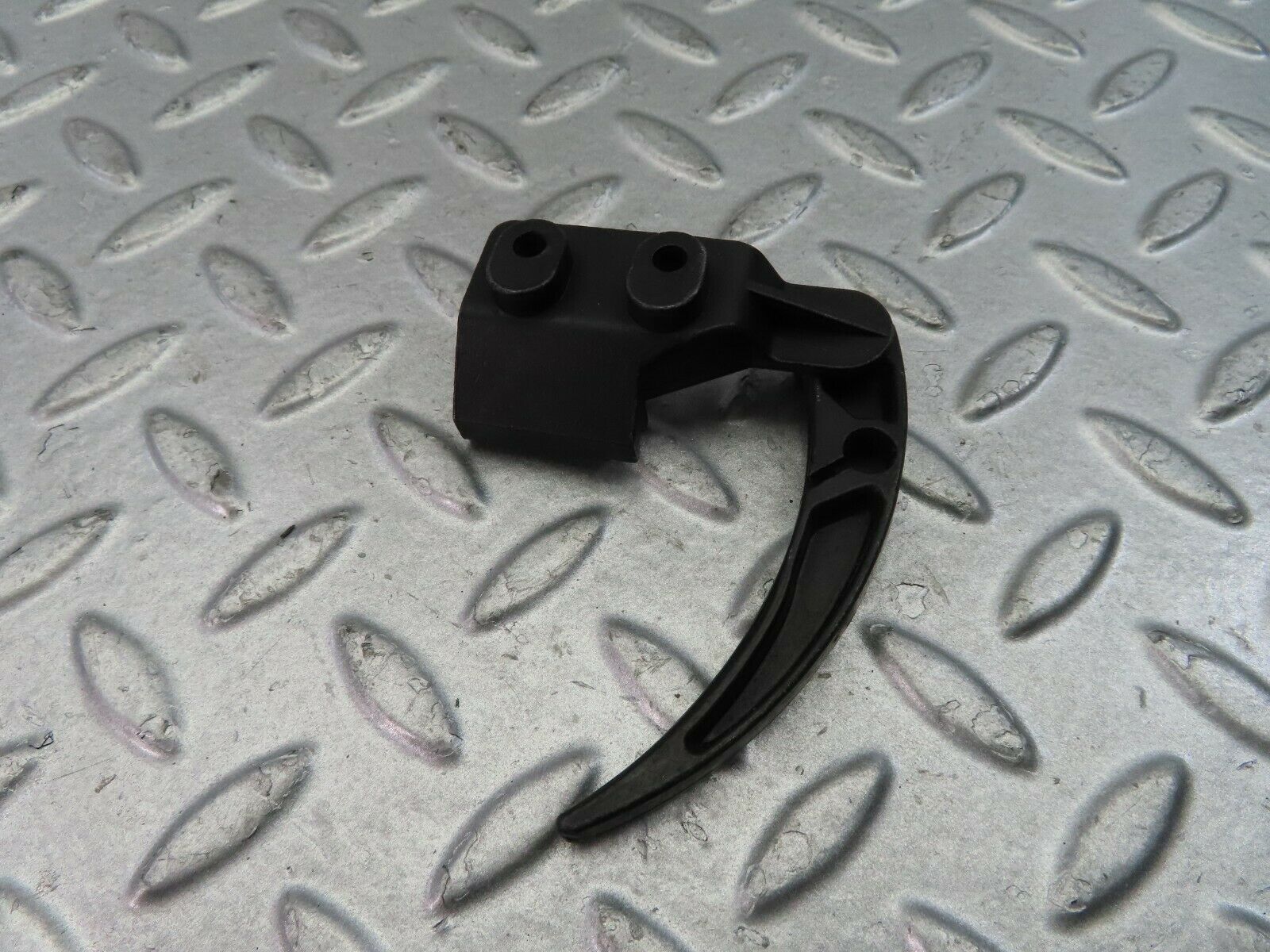 9221 Mercedes-Benz W115 Bonnet Opener
