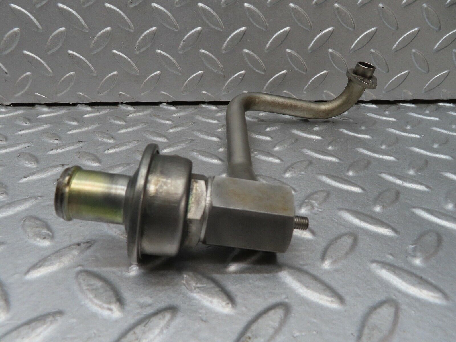 17282 Mercedes-Benz R129 300SL Coupe Exhaust Gas Recirculation Valve