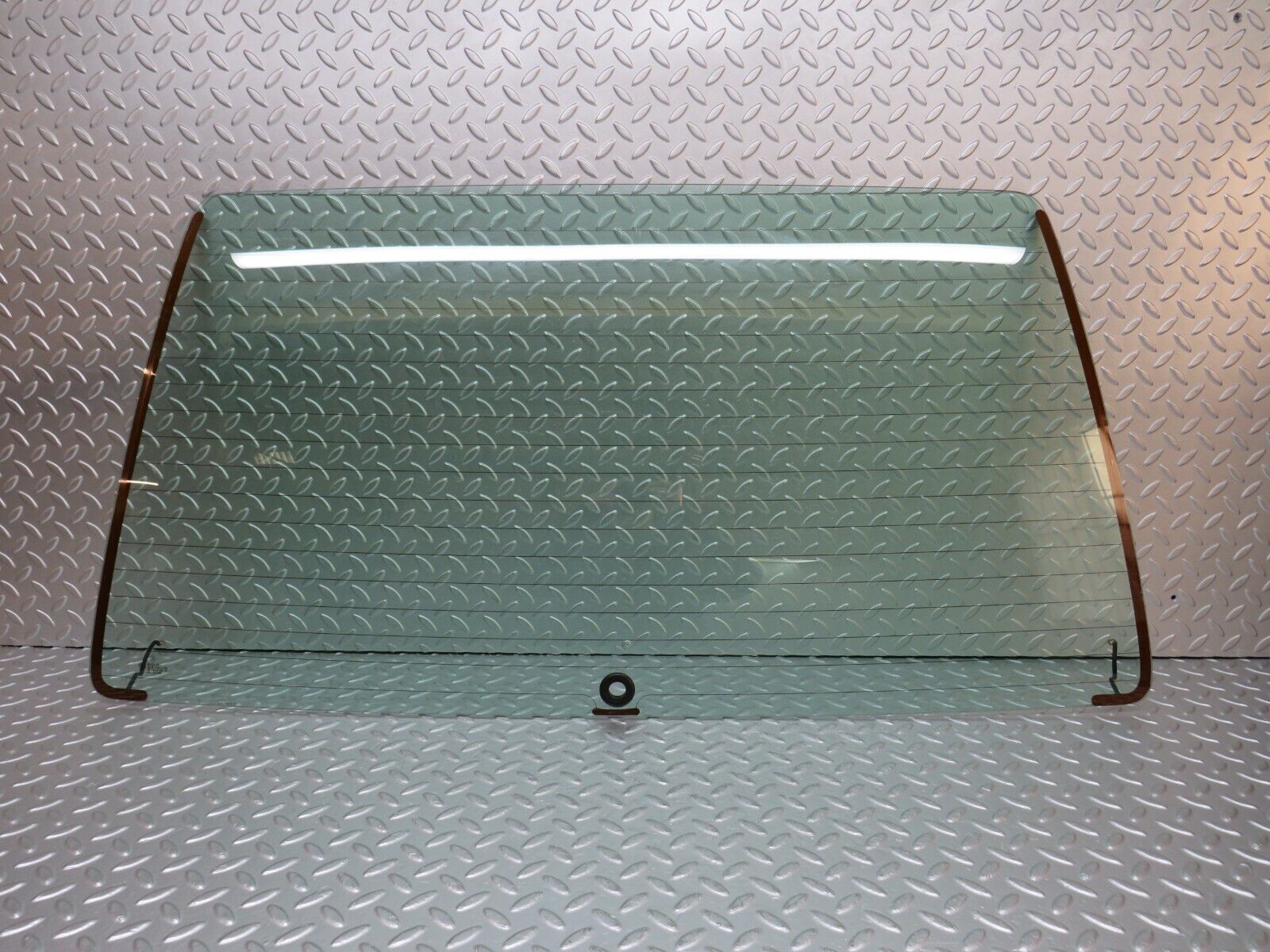 31424 Mercedes-Benz S124 220TE Wagon Tailgate Heated Windscreen