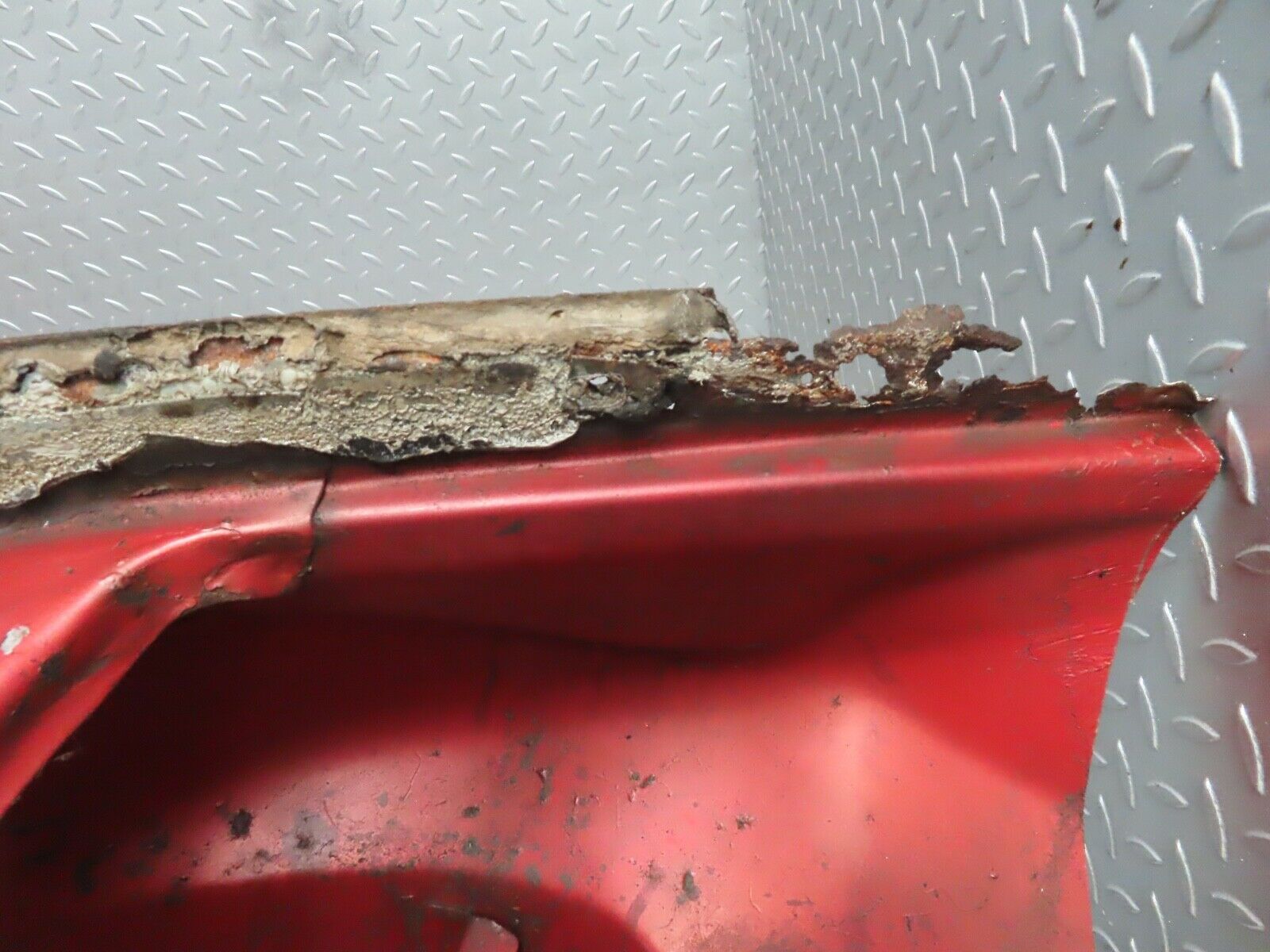 20452 Mercedes-Benz W114 280CE Coupe Front Panel