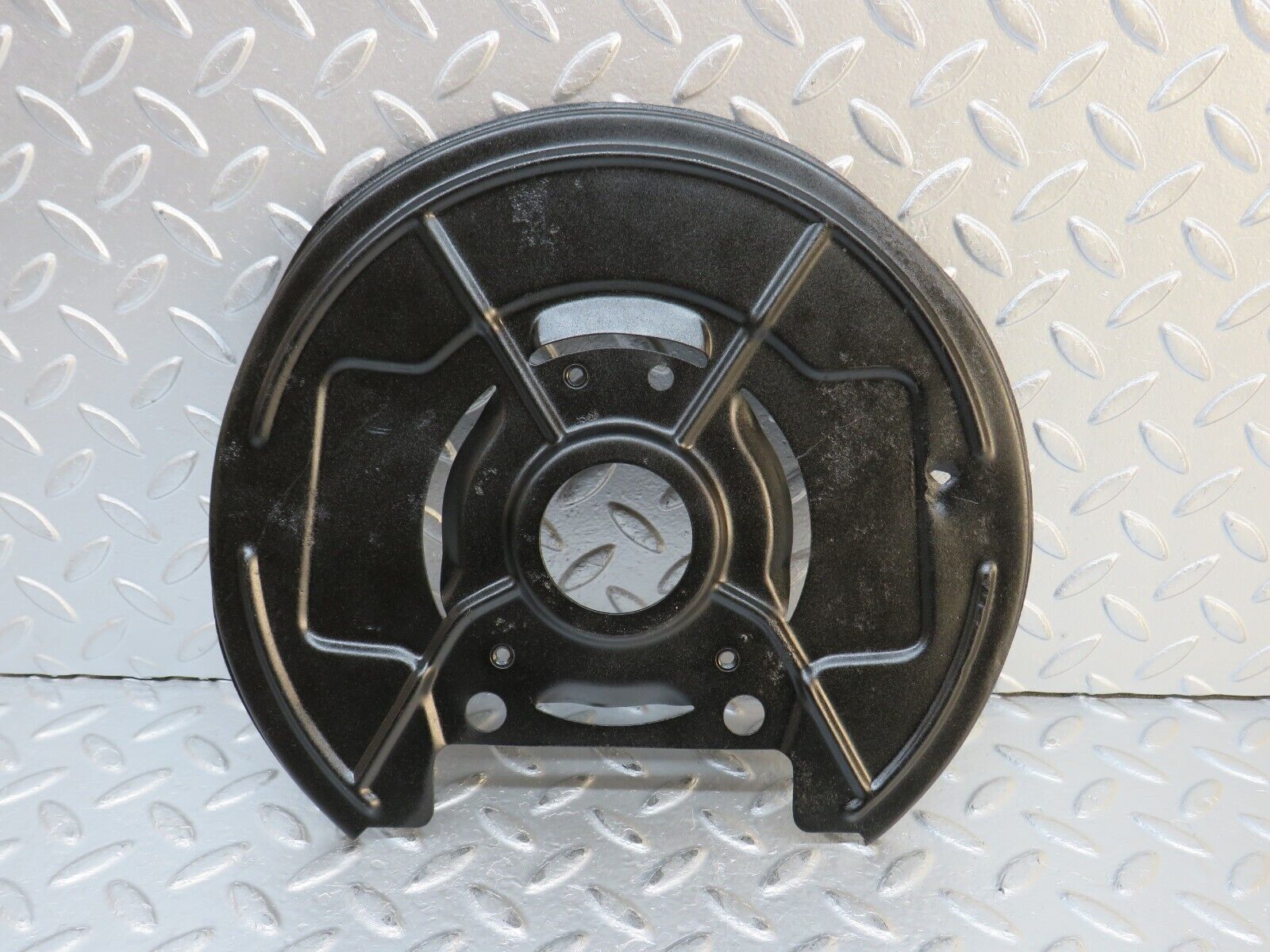 32265 Mercedes-Benz W108 280SE Front Left Brake Disc Protection Plate