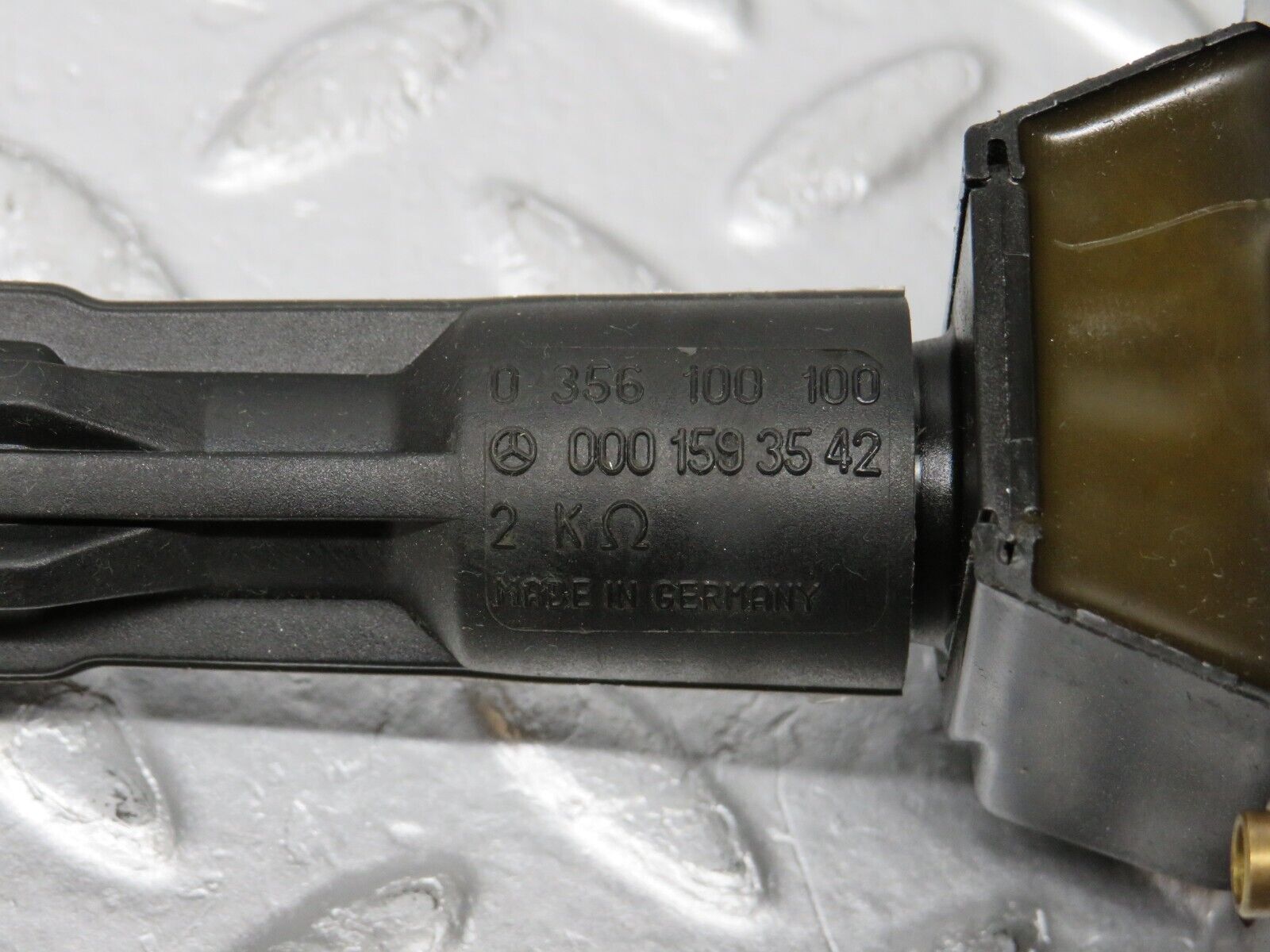 39494 Mercedes-Benz R129 320SL Coupe Ignition Coil 0001587003 0221506444 0001593542