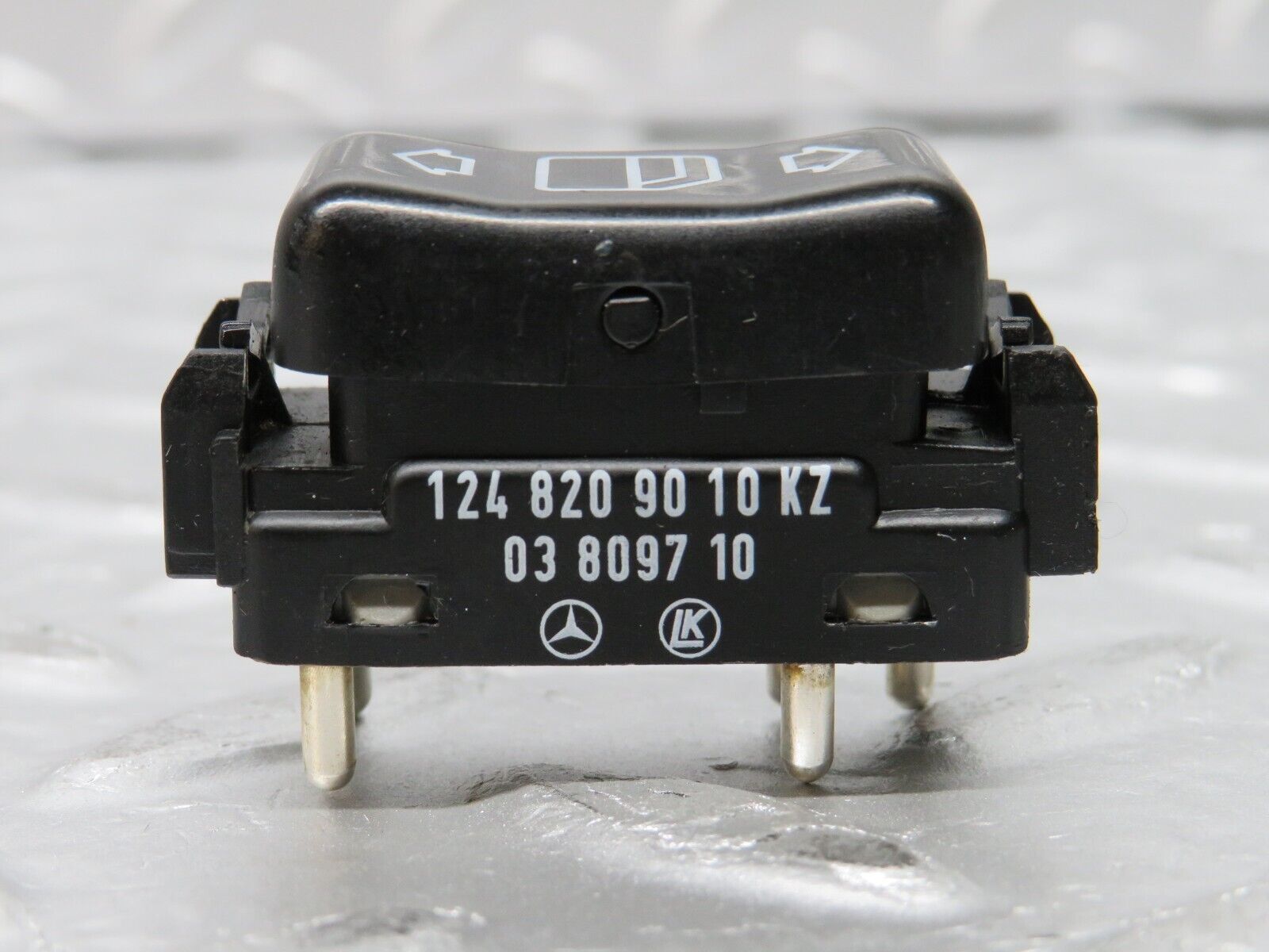 31381 Mercedes-Benz S124 220TE Electric Window Switch Right Side 1248209010