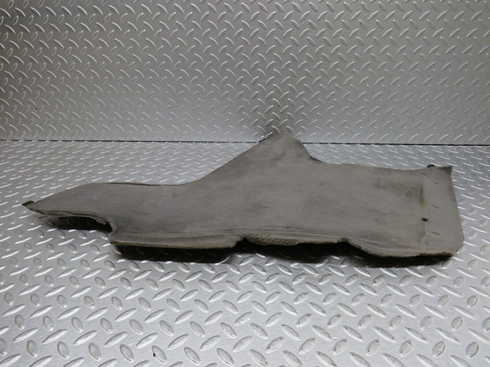 36232 Mercedes-Benz W126 420SE Centre Console Carpet Right Grey 1266831225