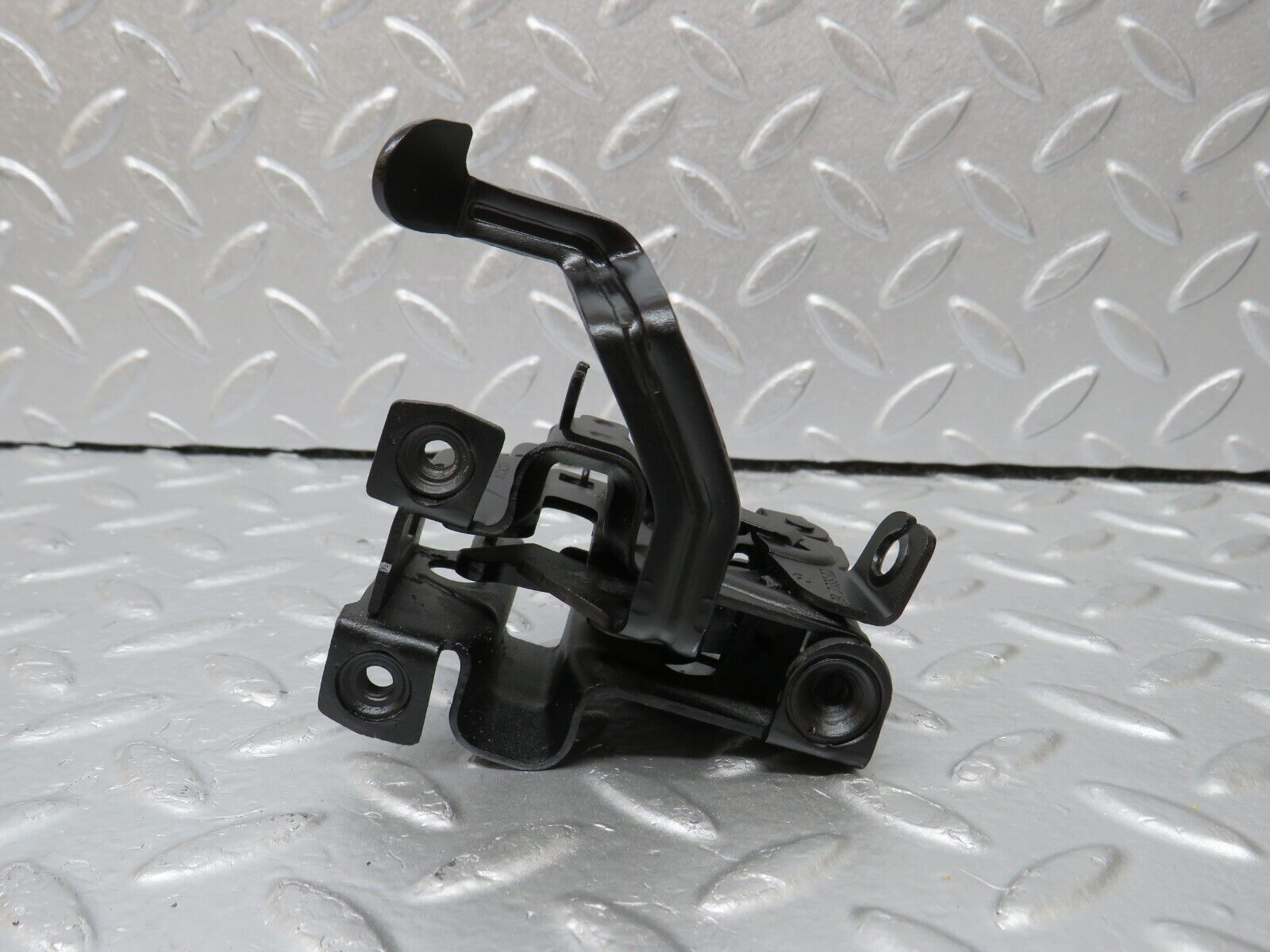 34591 Mercedes-Benz C126 380SEC Coupe Bonnet Lock Latch Left 1268800760