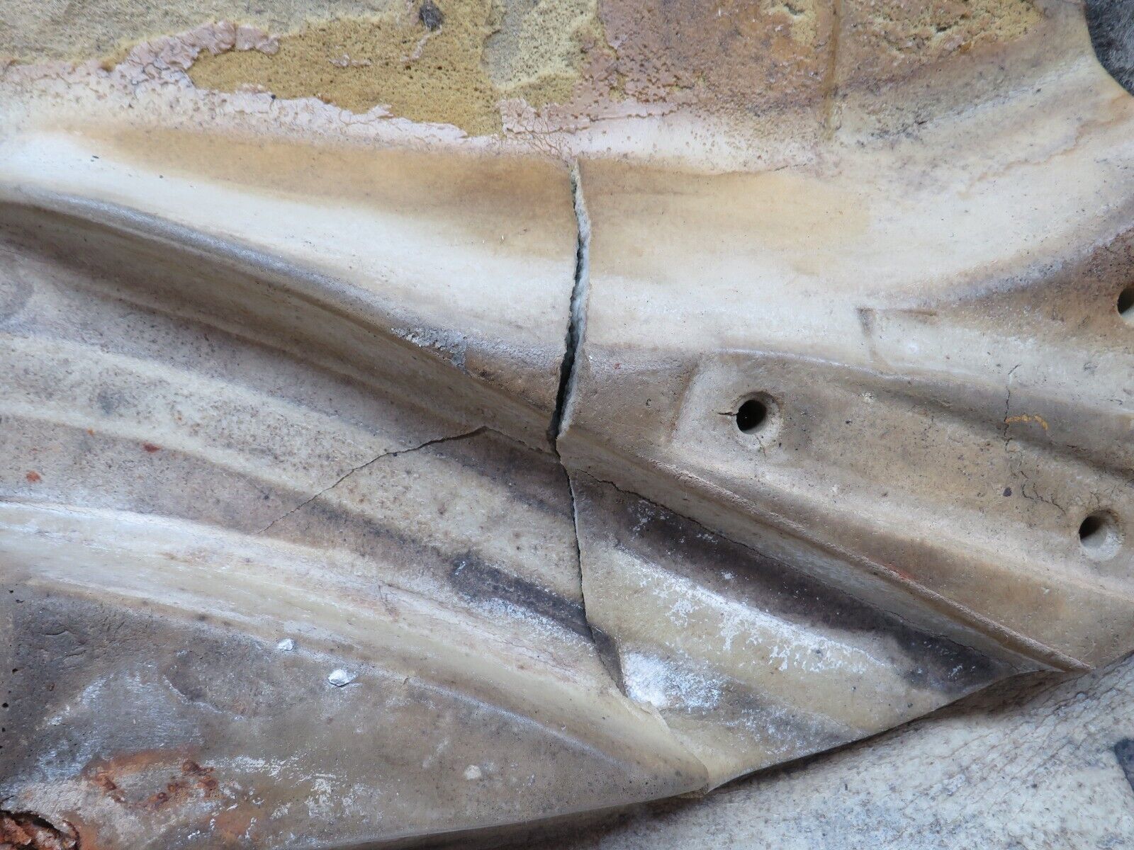 27629 Mercedes-Benz S124 300TE Wagon Front Right Driver Side Floor Mat Beige