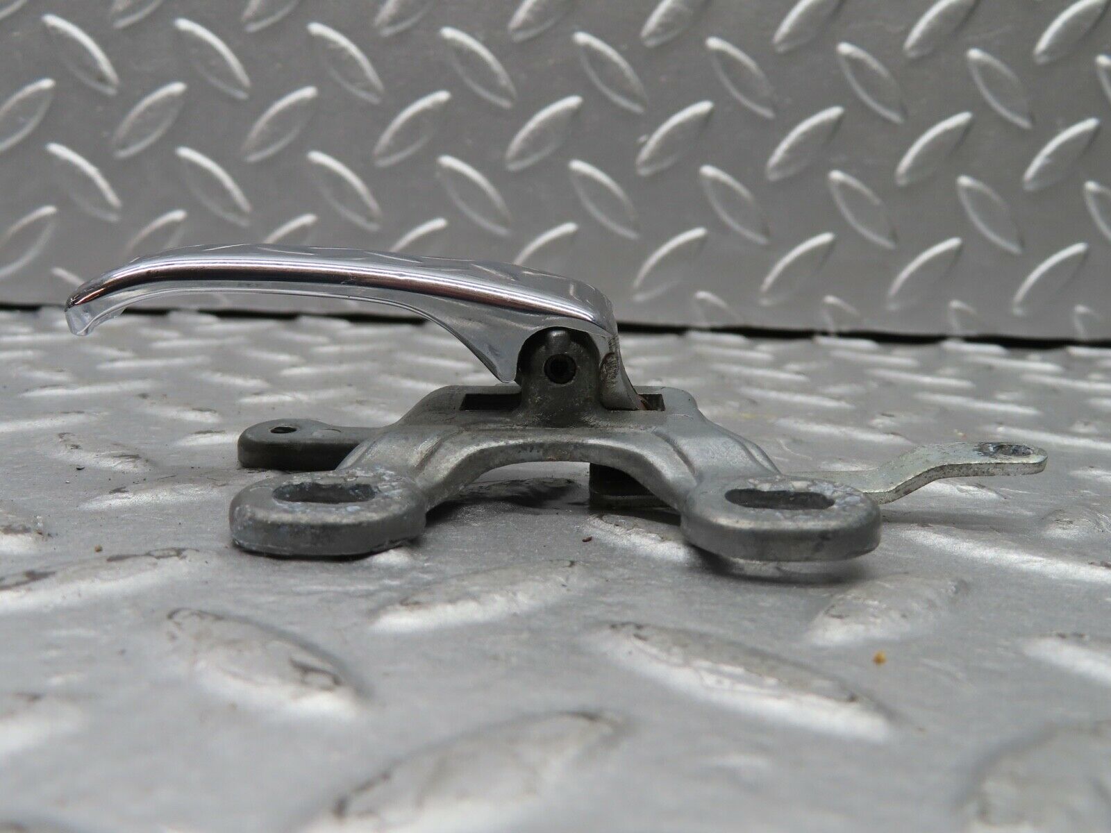 20243 Mercedes-Benz W114 280CE Coupe Right Interior Door Handle 1107660419