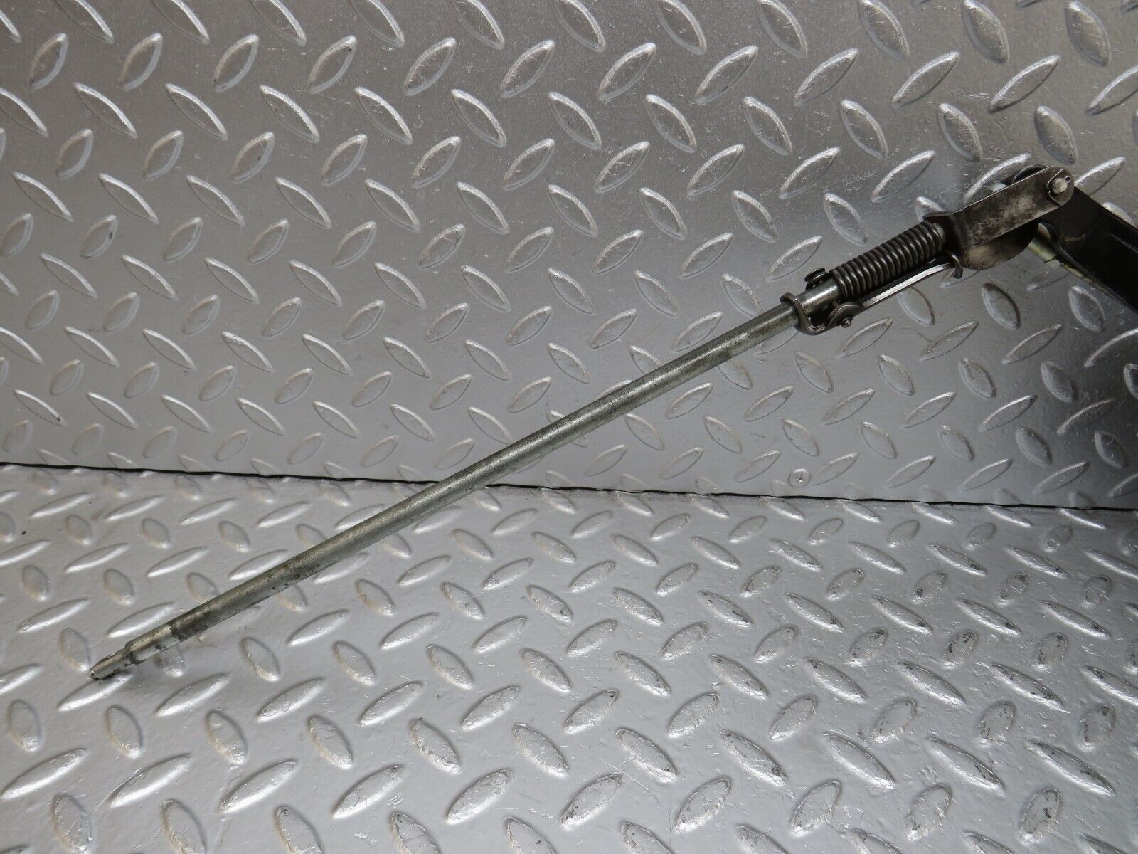 34500 Mercedes-Benz C126 380SEC Coupe Handbrake Regulator